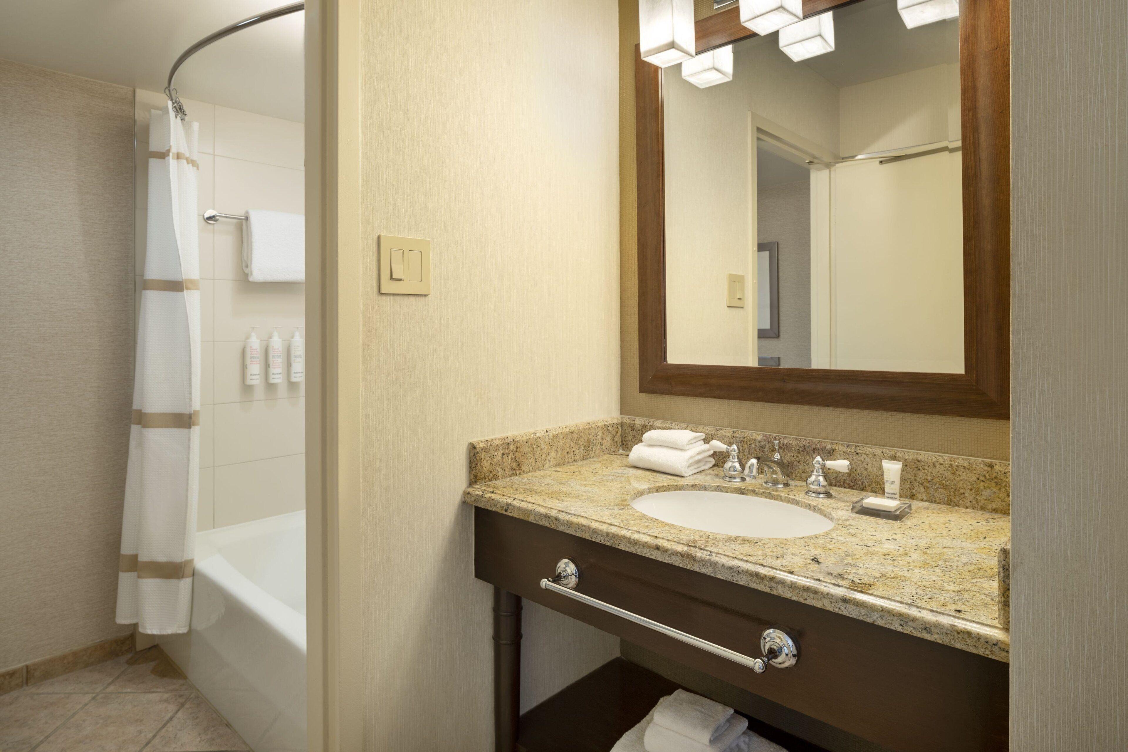 King or Queen Room - Mobility Accessible with Tub,1705697959:JPEG