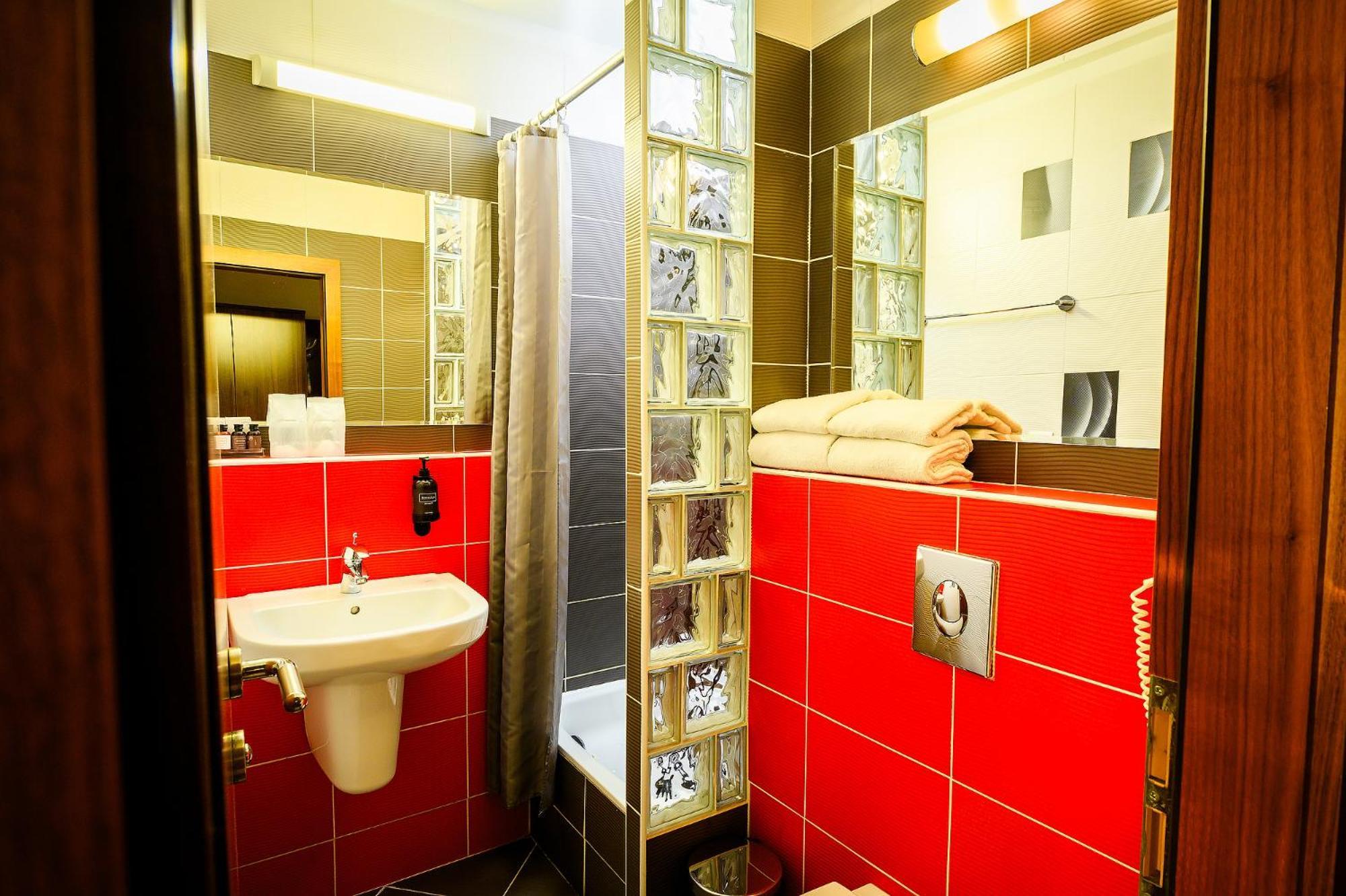 Superior Twin Room,1706777401:JPEG