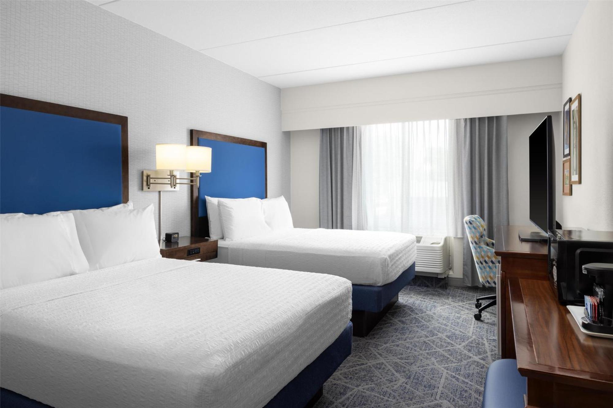 Queen Room with Two Queen Beds - Hearing Access/Non-Smoking