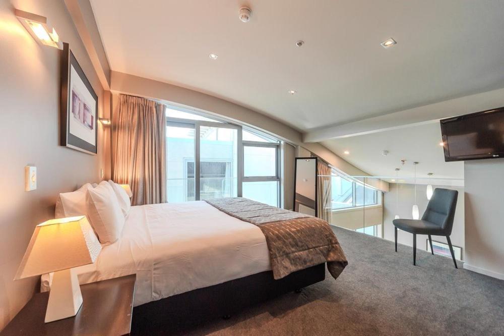 Three-Bedroom Penthouse,1708417211:JPEG