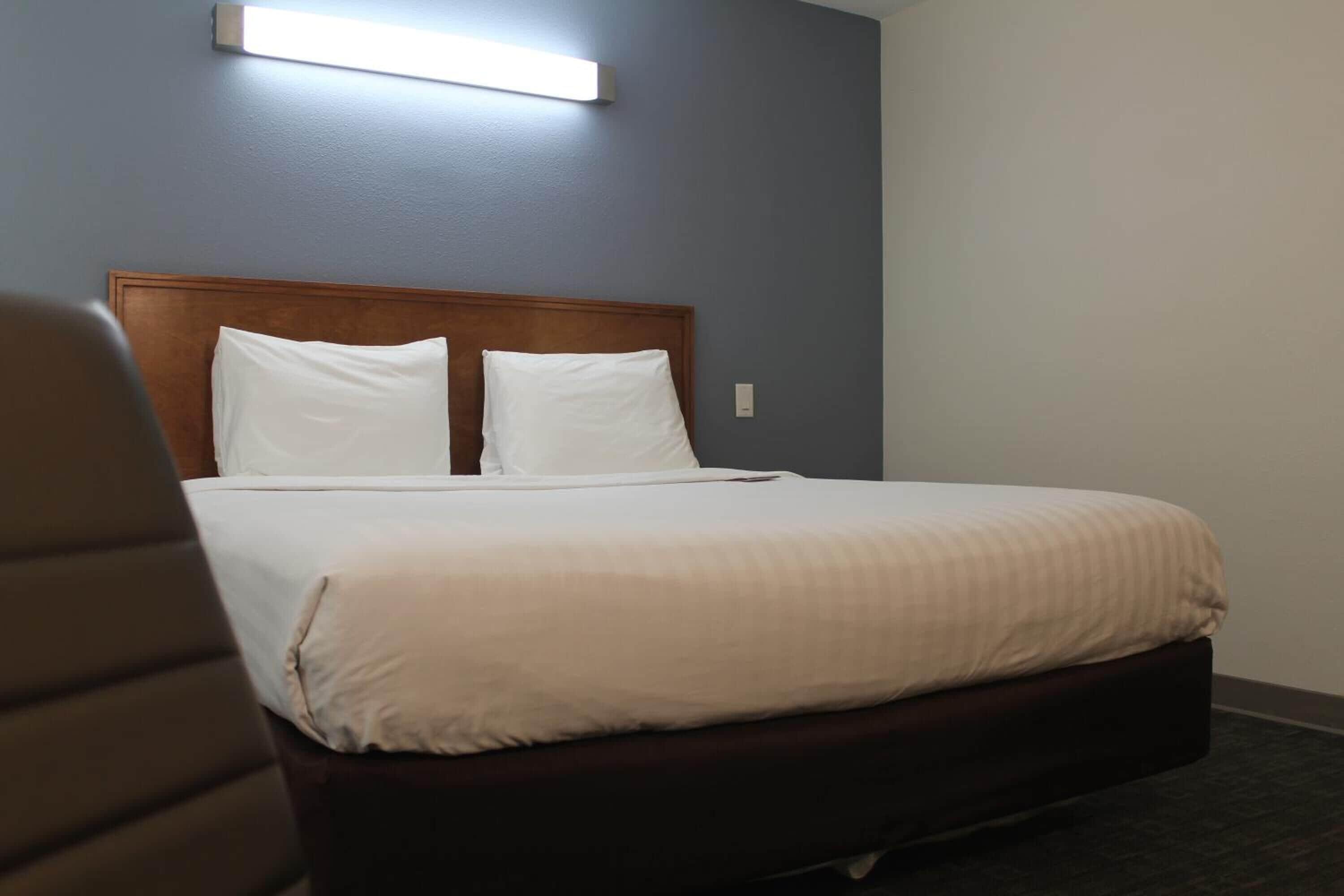 King Room - Disability Access/Non Smoking