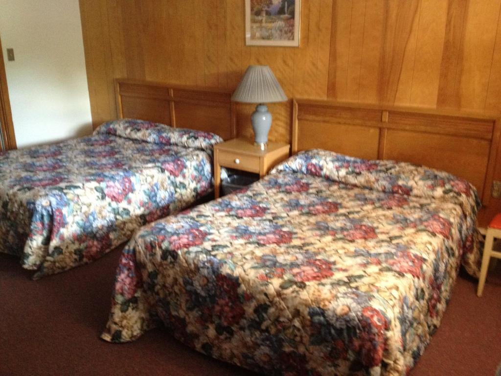Queen Room with Two Queen Beds
