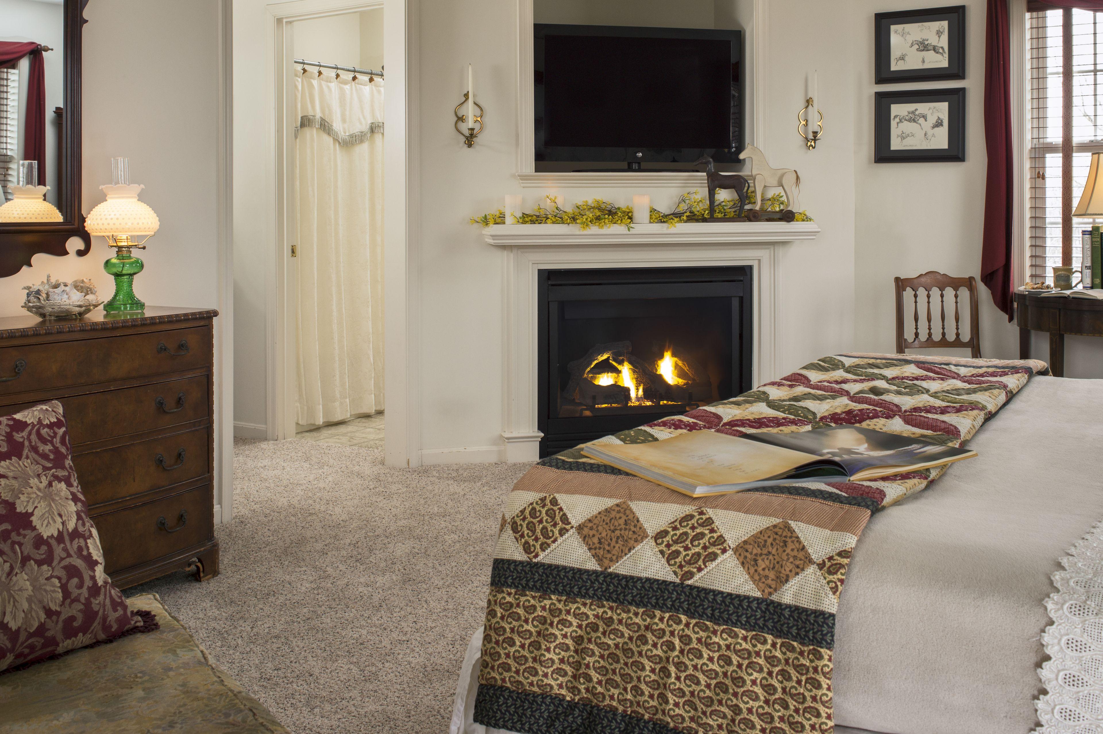 Deluxe King Room with Fireplace