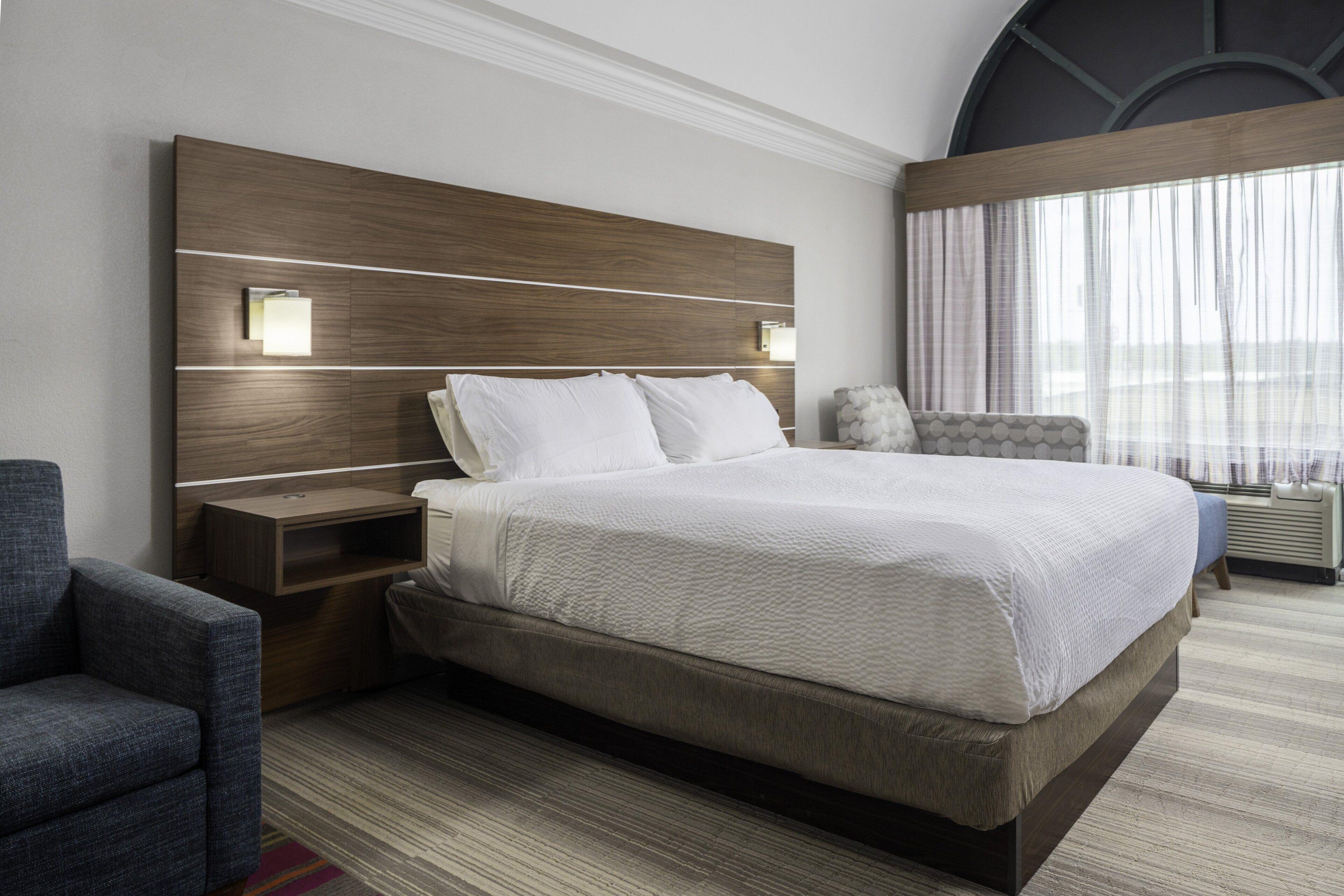 Standard King Room