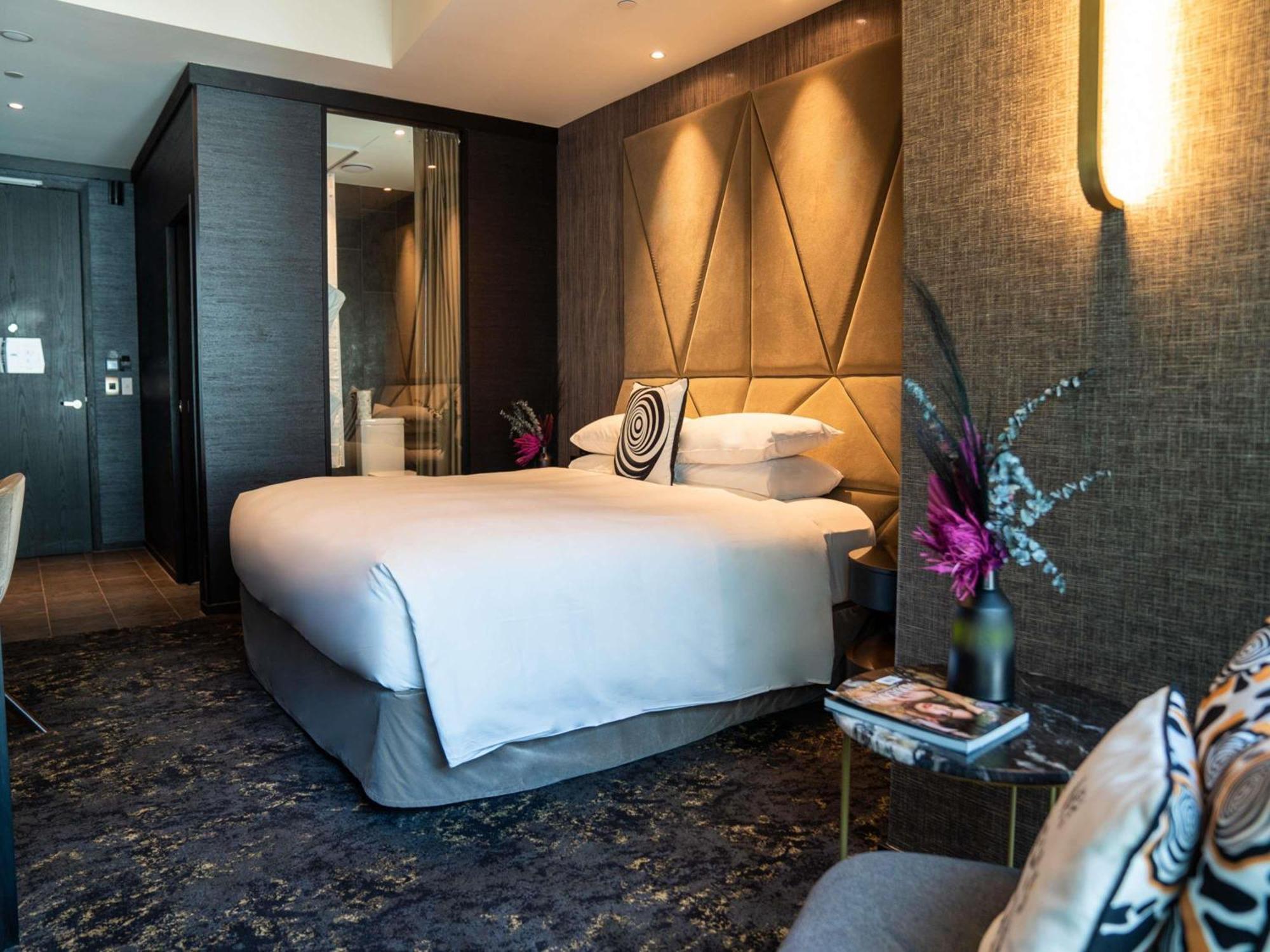 Accessible King Room,1714096776:JPEG