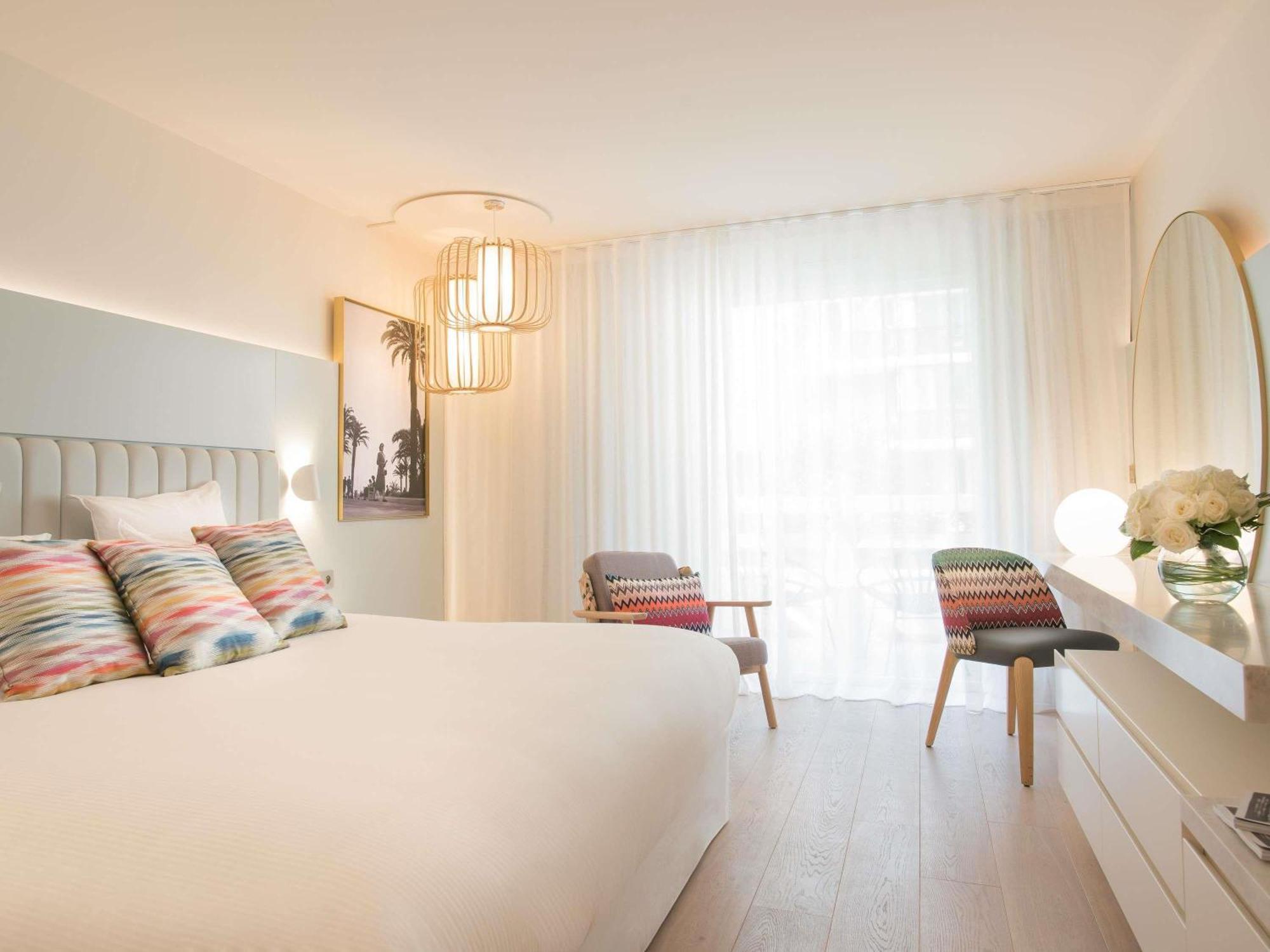 Deluxe Queen Room with Balcony,1716978210:JPEG