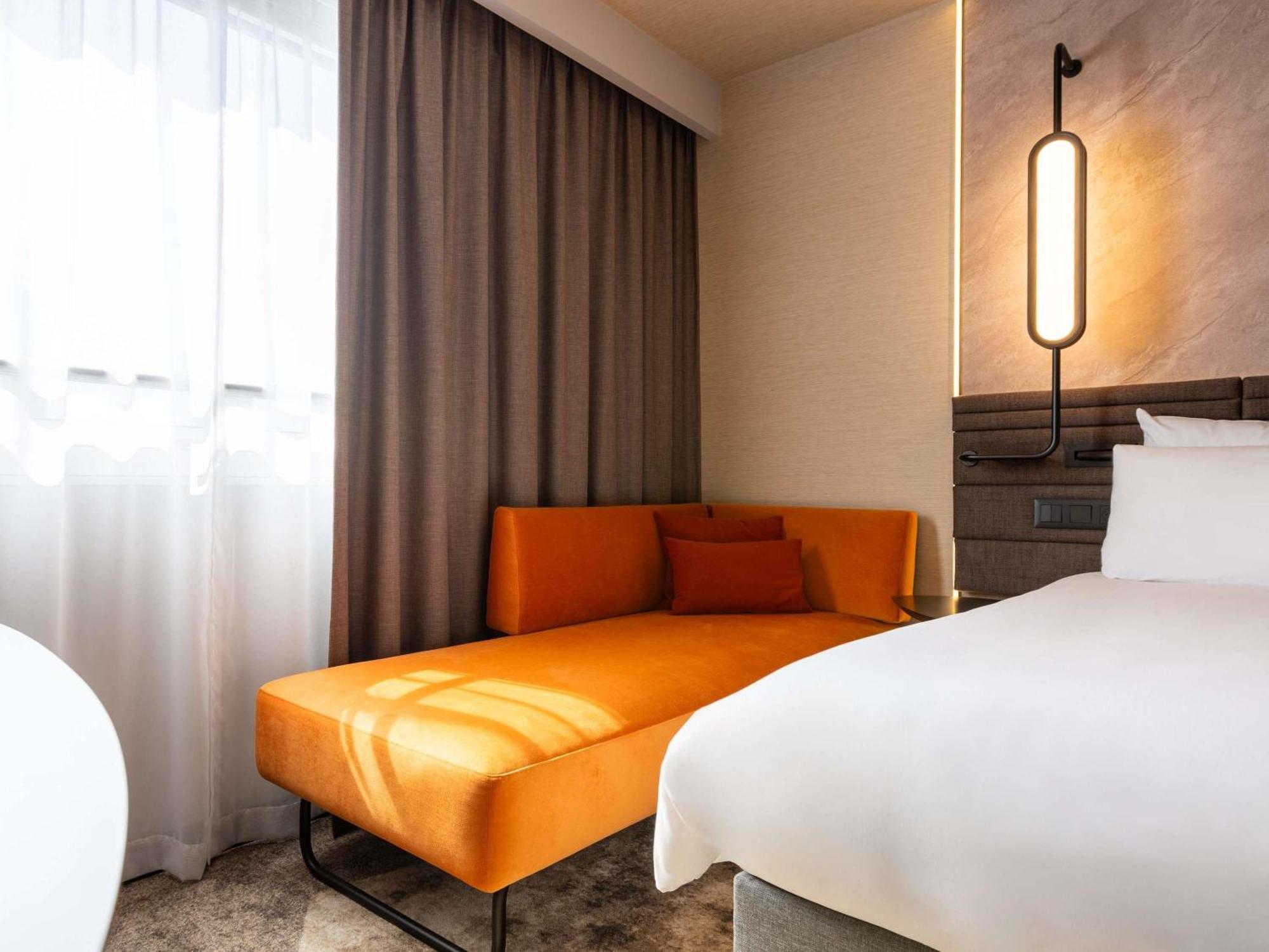Superior Room with One Double Bed and One Single Bed