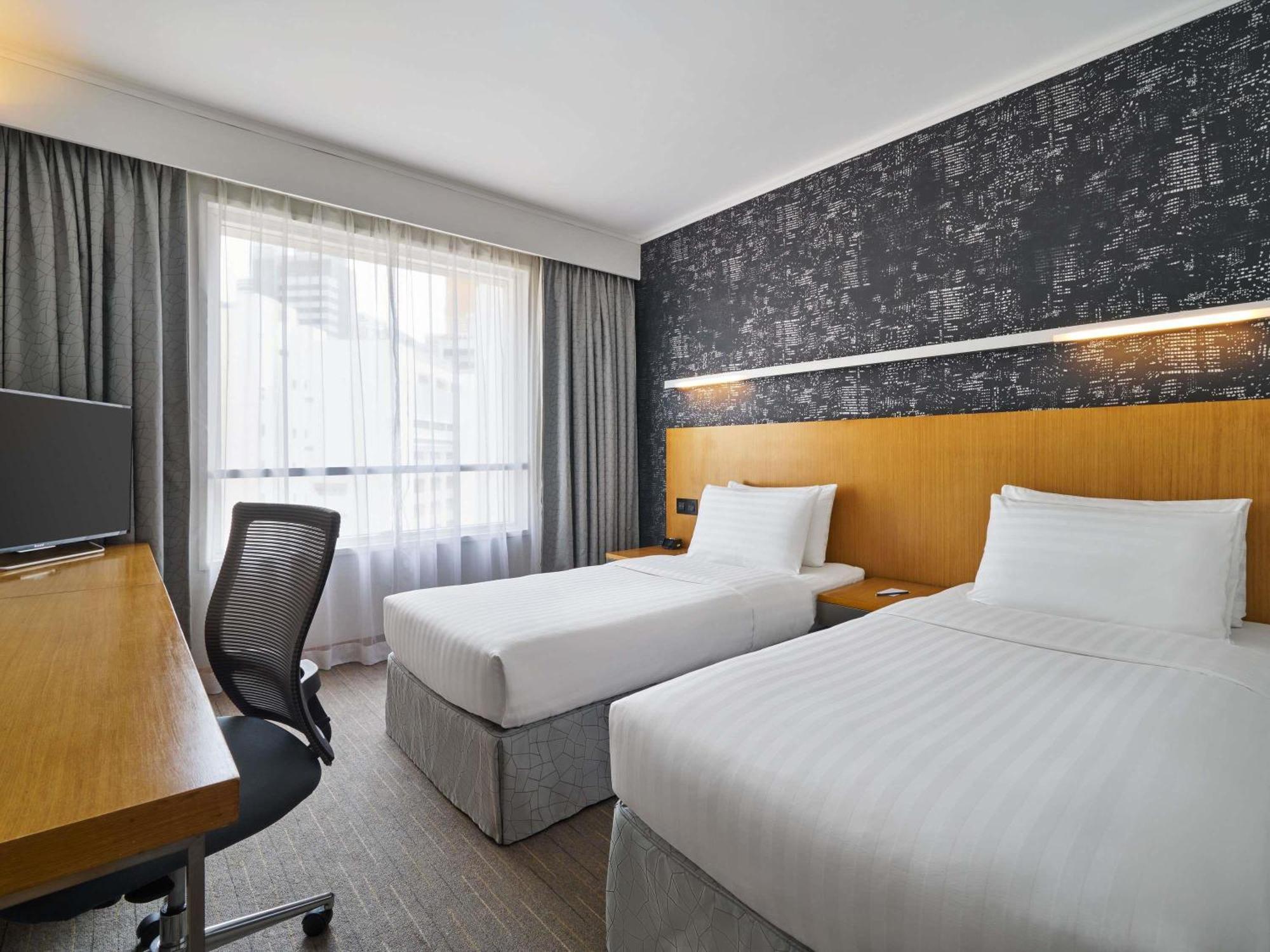 Superior Room with Two Twin Beds