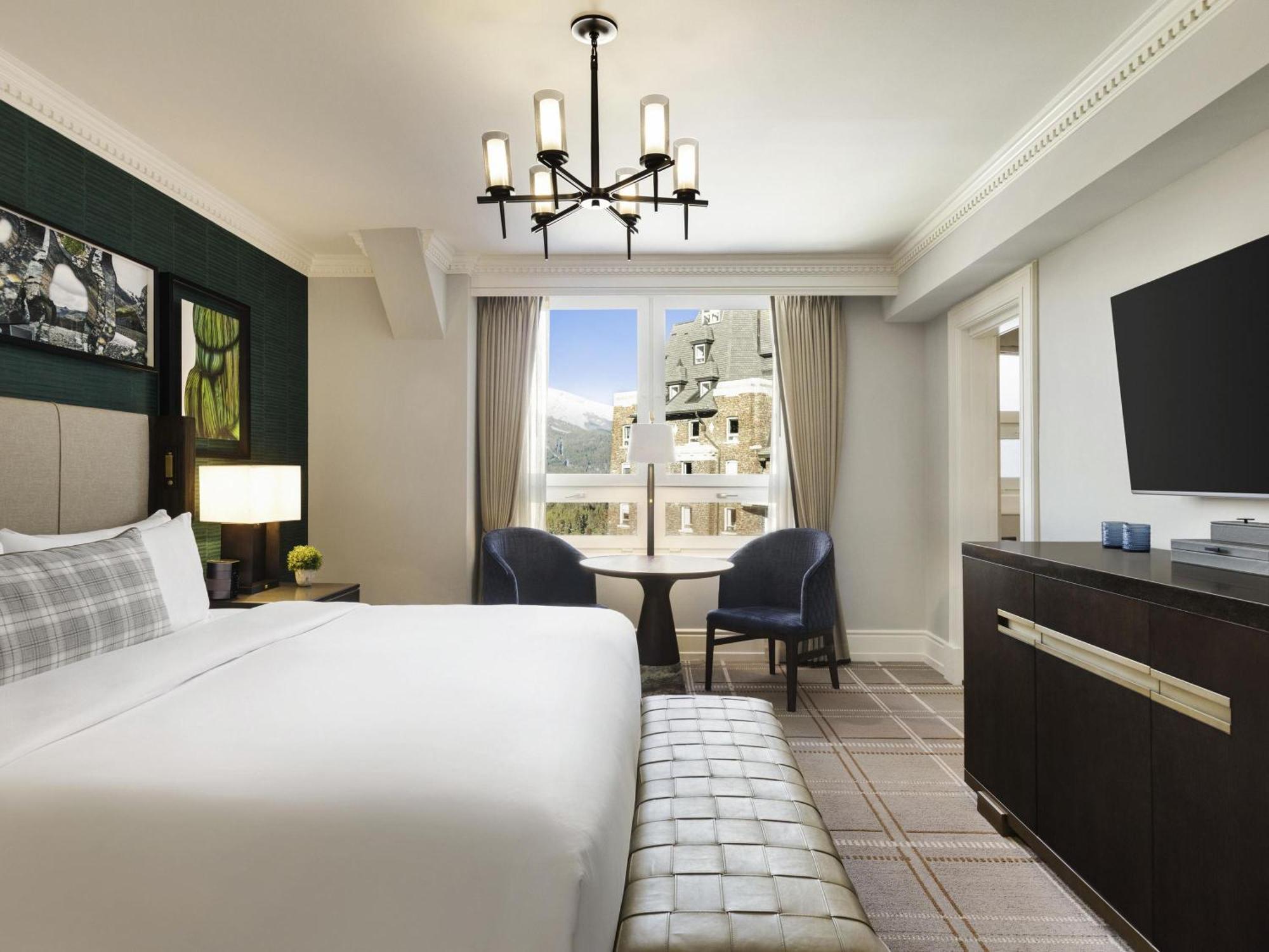 Deluxe 2 Queen Beds Room