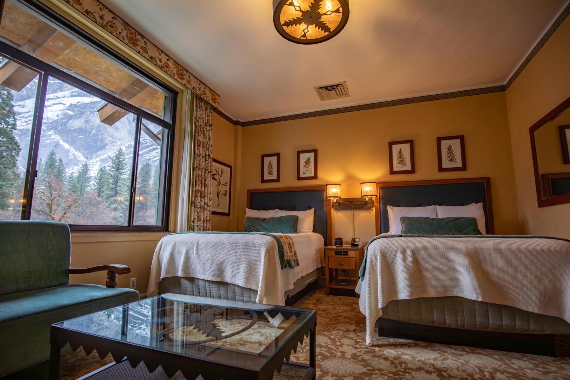 Double Room with Mountain View