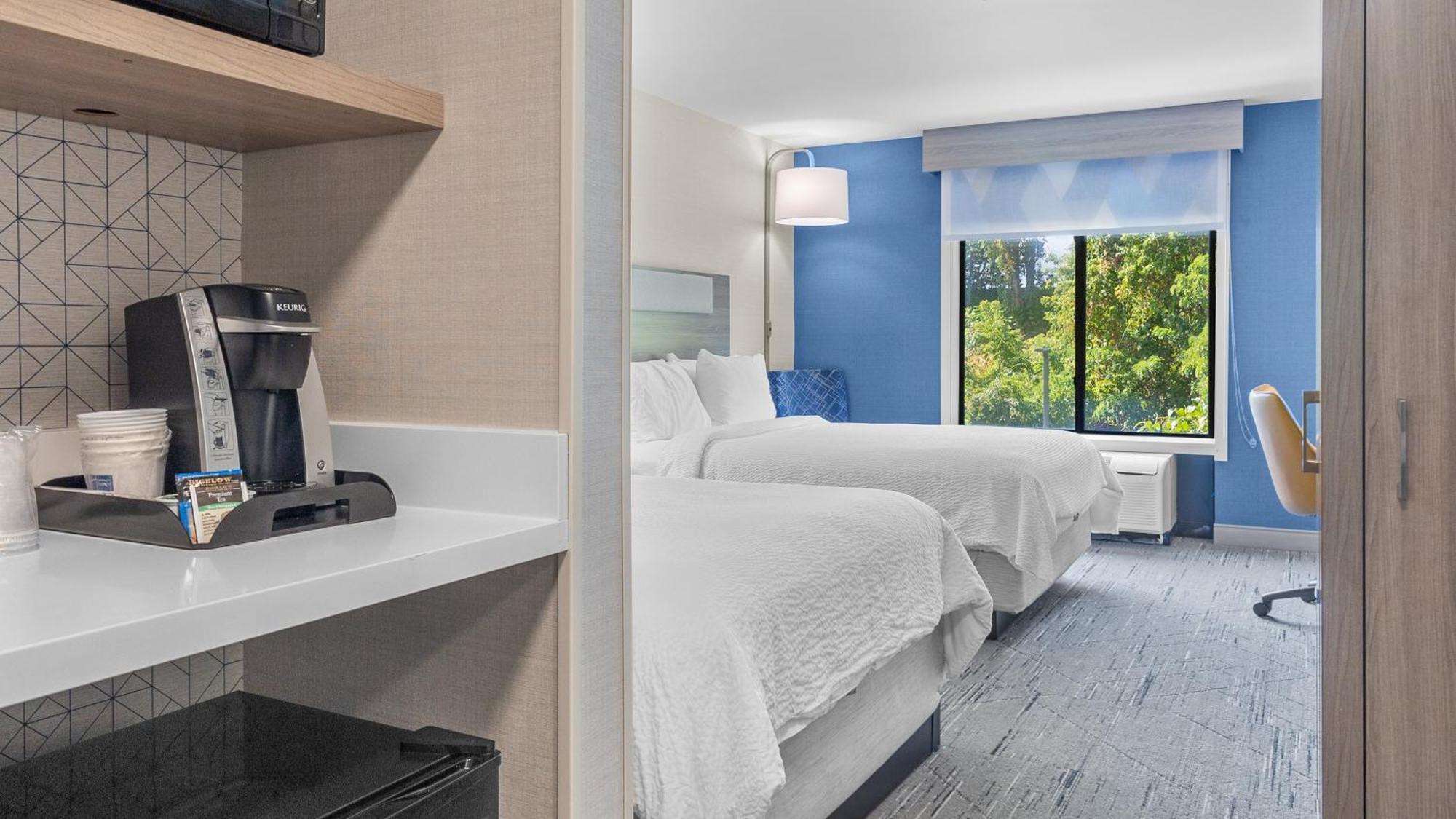 Standard Room with Two Queen Beds