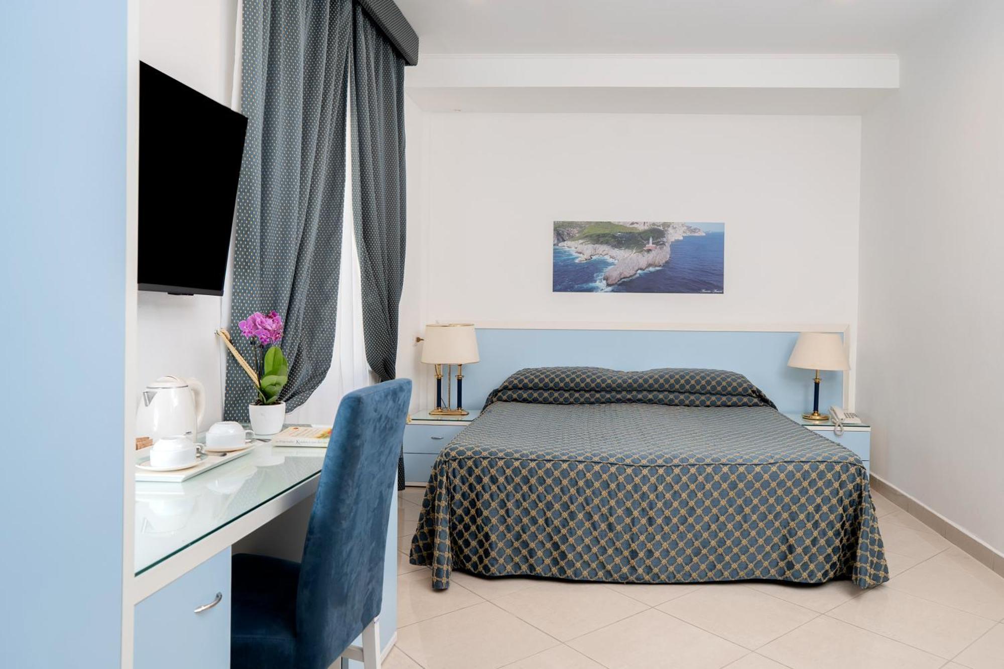 Standard Double Room - No Sea View