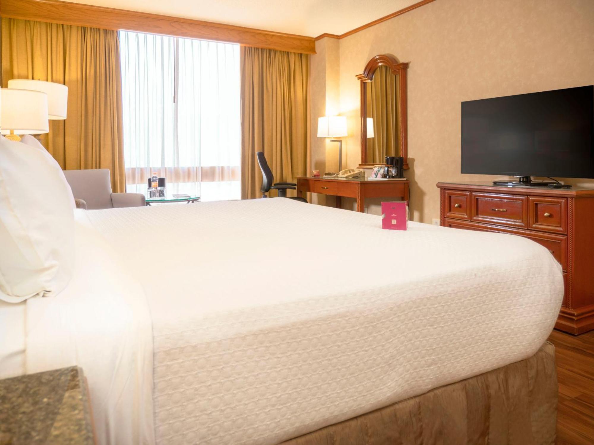 Standard King Room
