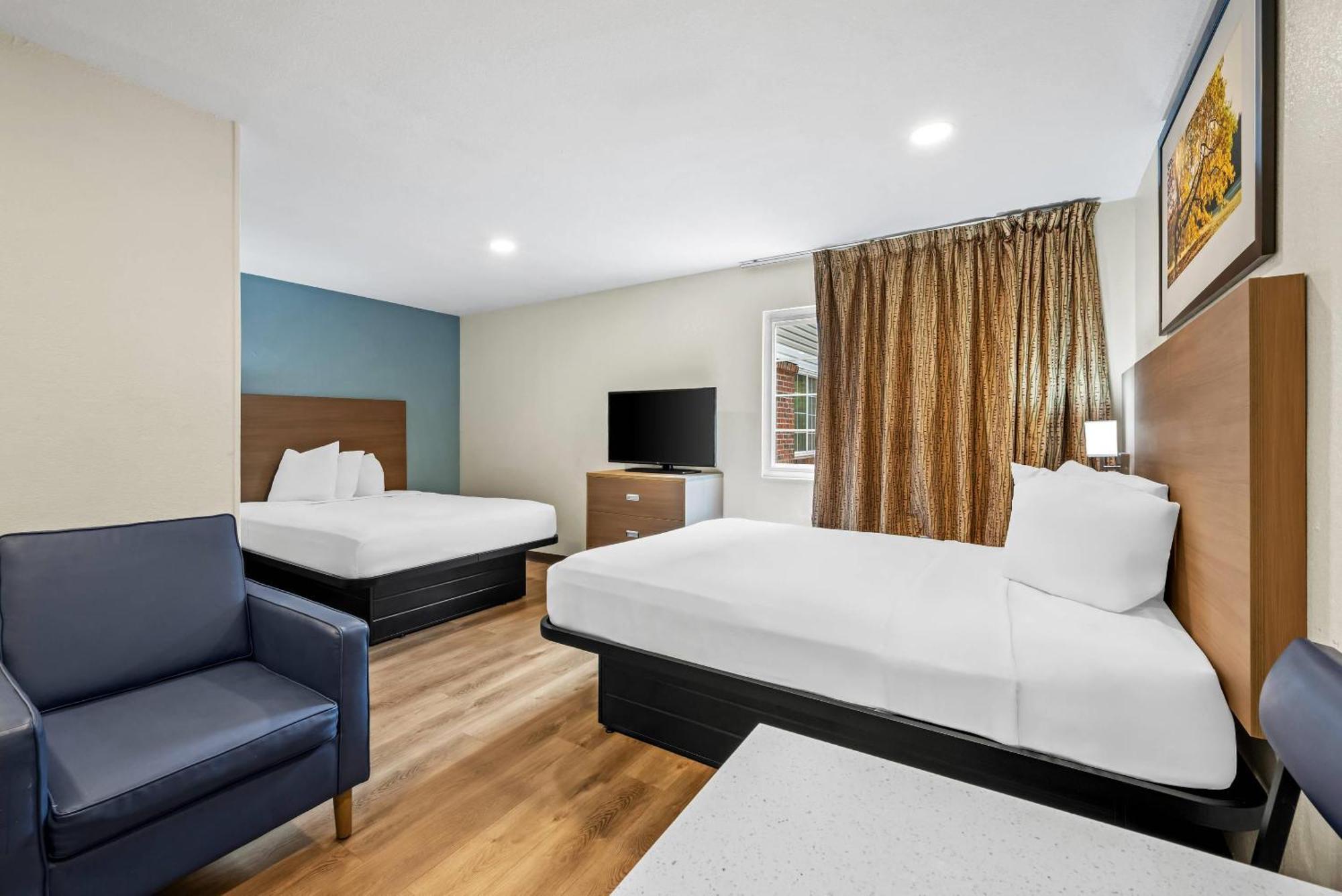 2 Queen Beds Suite, Full Kitchen