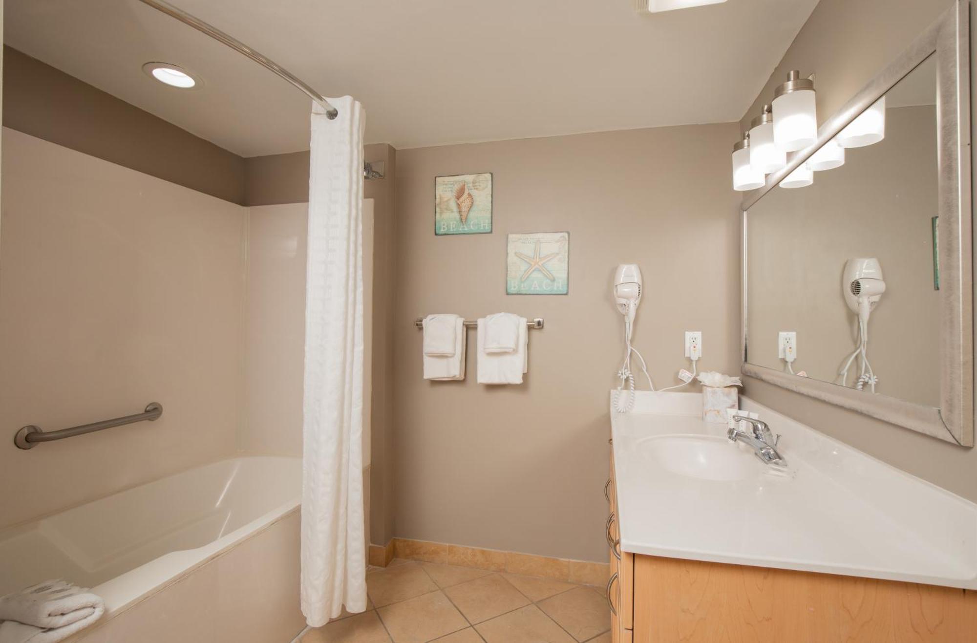 Superior King Suite