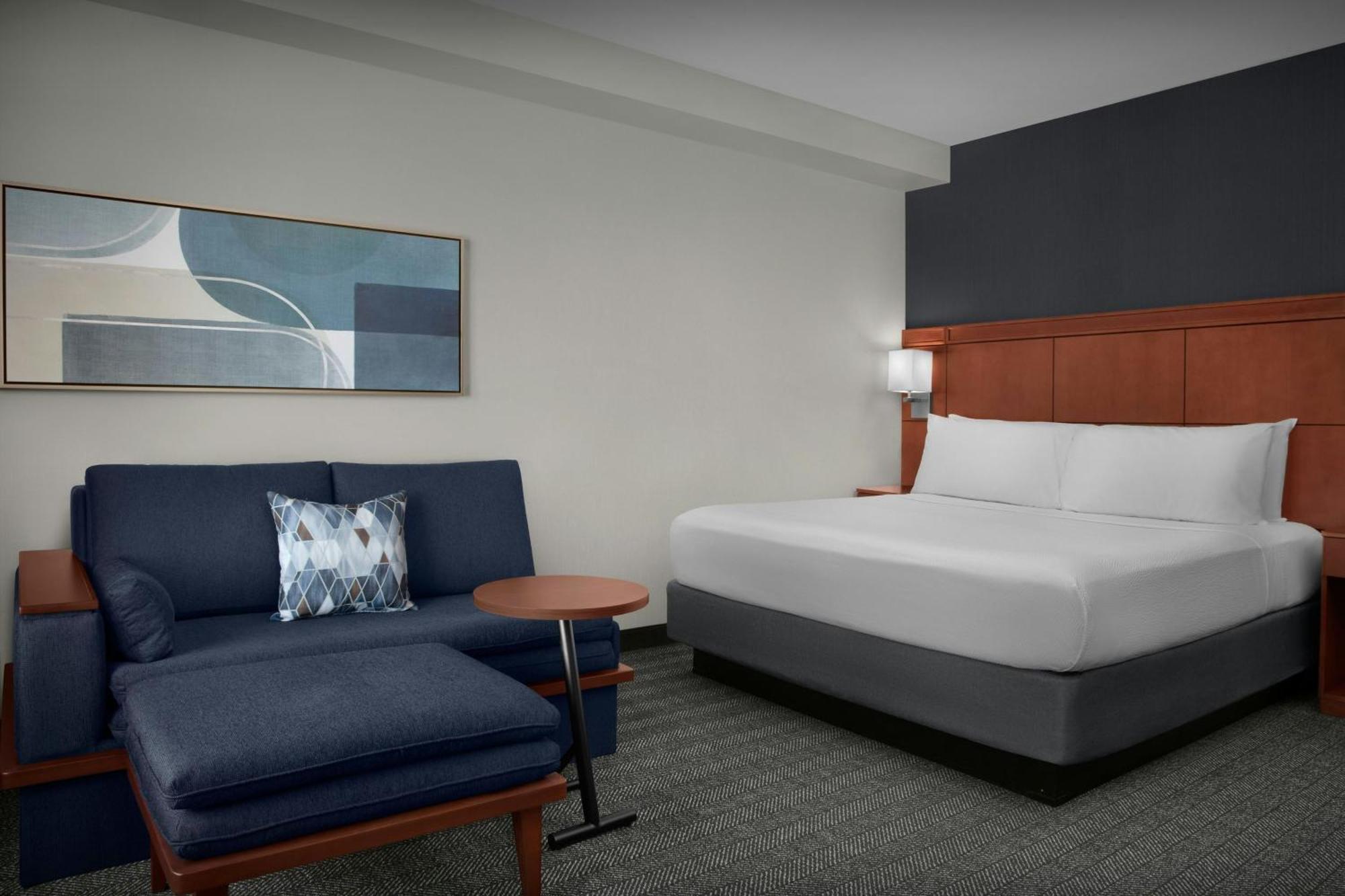 King Room with Mountain View and Sofa Bed