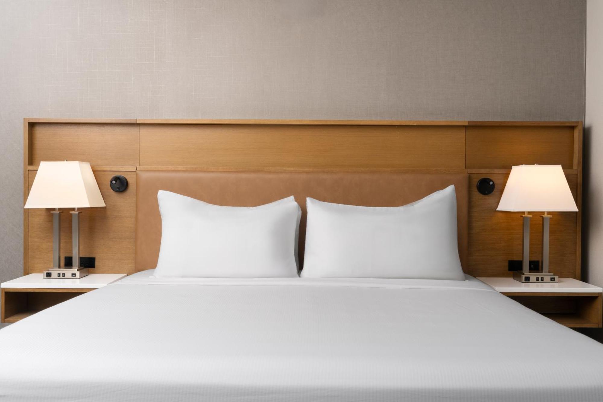 Junior King Suite with Seating Area,1739422275:JPEG