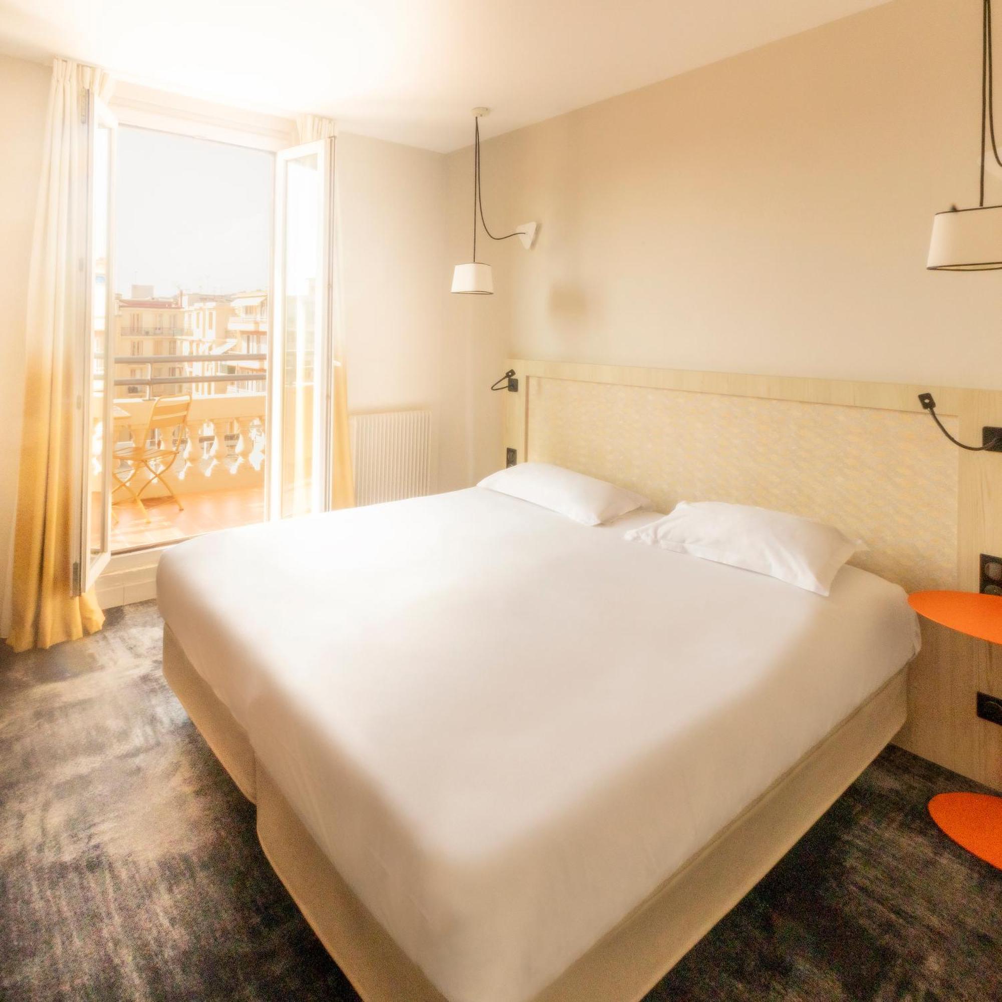 Comfort Double Room with Terrace