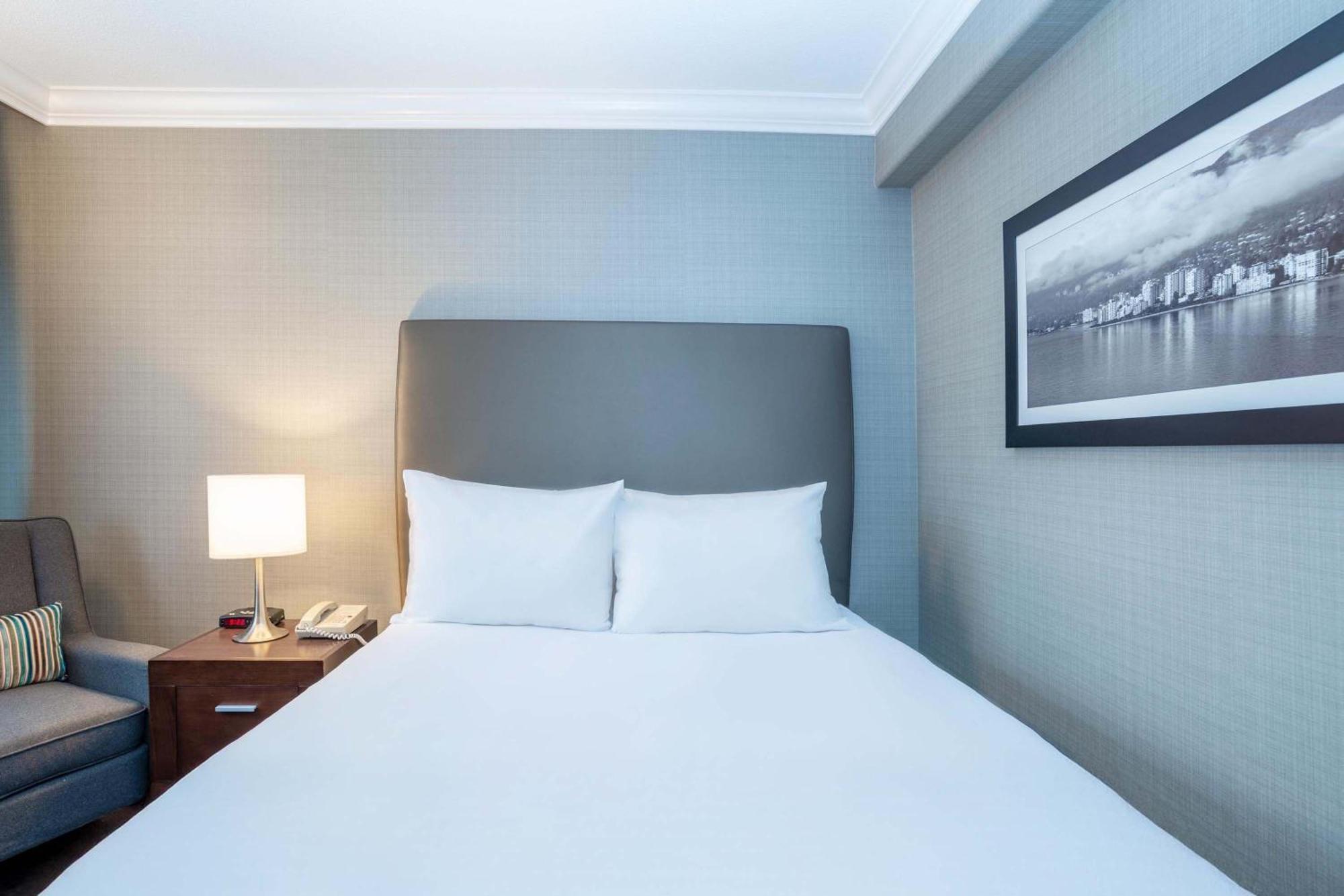 Standard Room, 1 Queen Bed,1742651320:JPEG