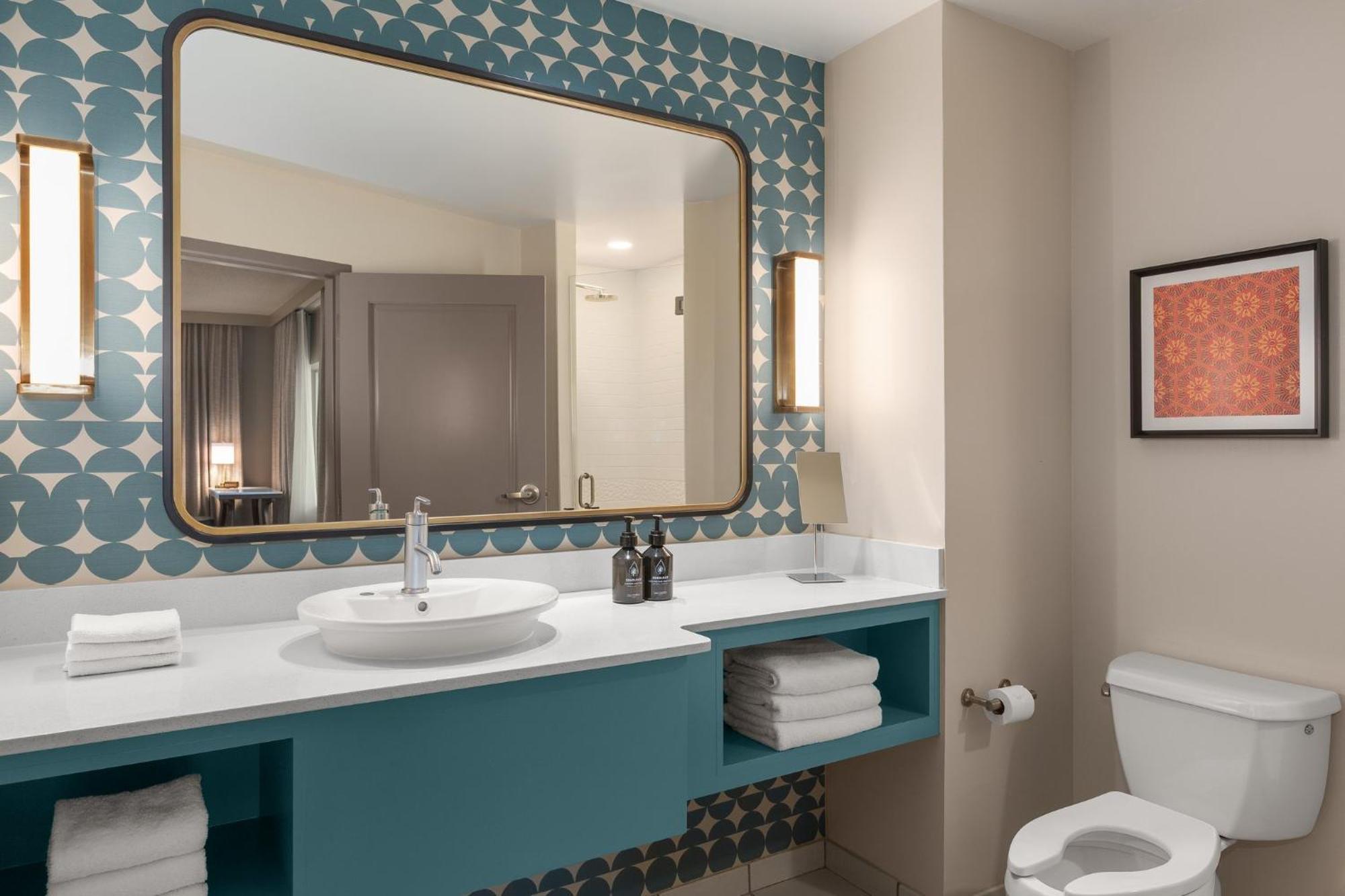Premium Queen Room with Two Queen Beds and Balcony - City View