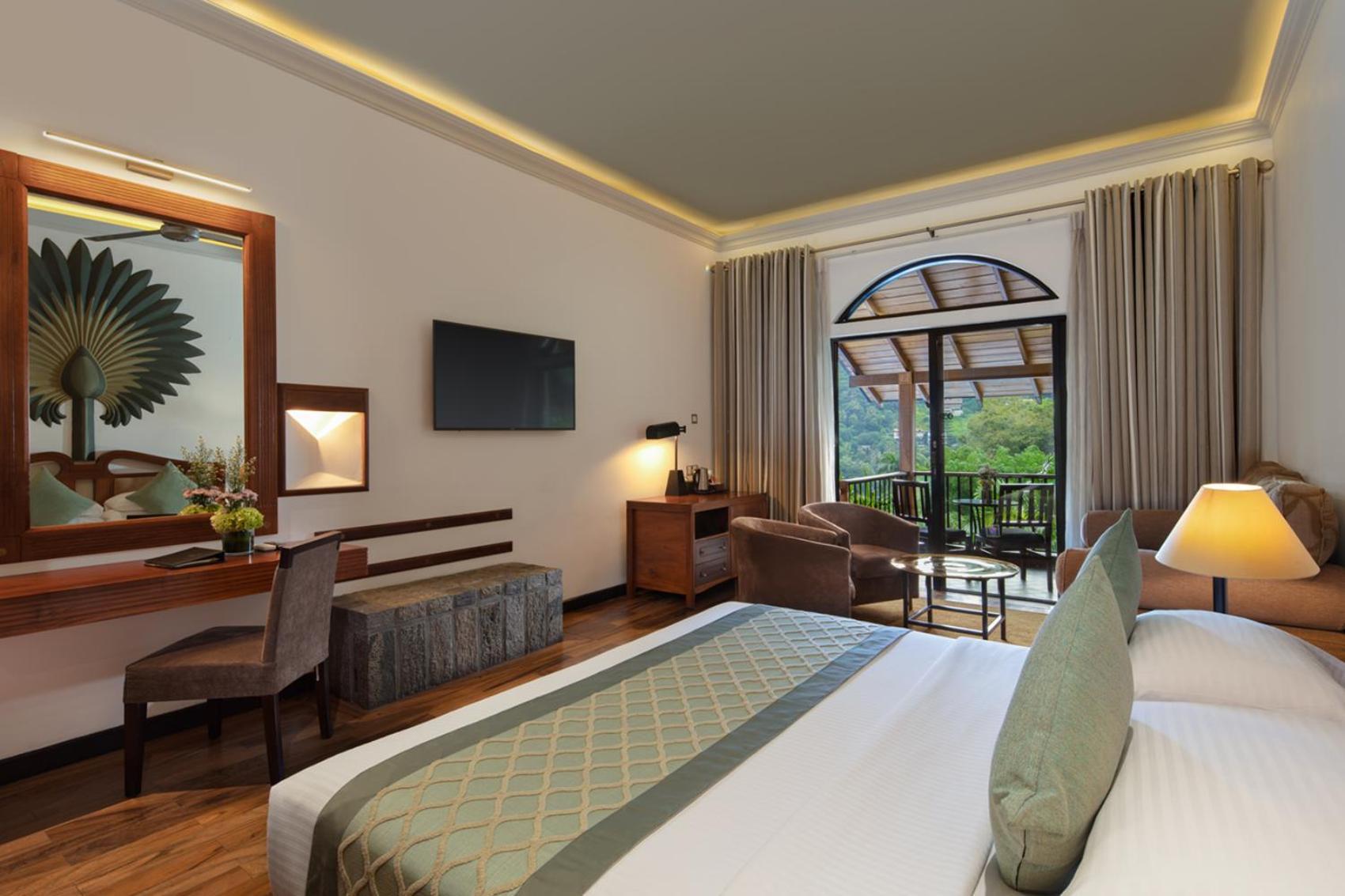 Deluxe Room with 10% off on Excursions, 10% off on Spa, 10% off on Laundry