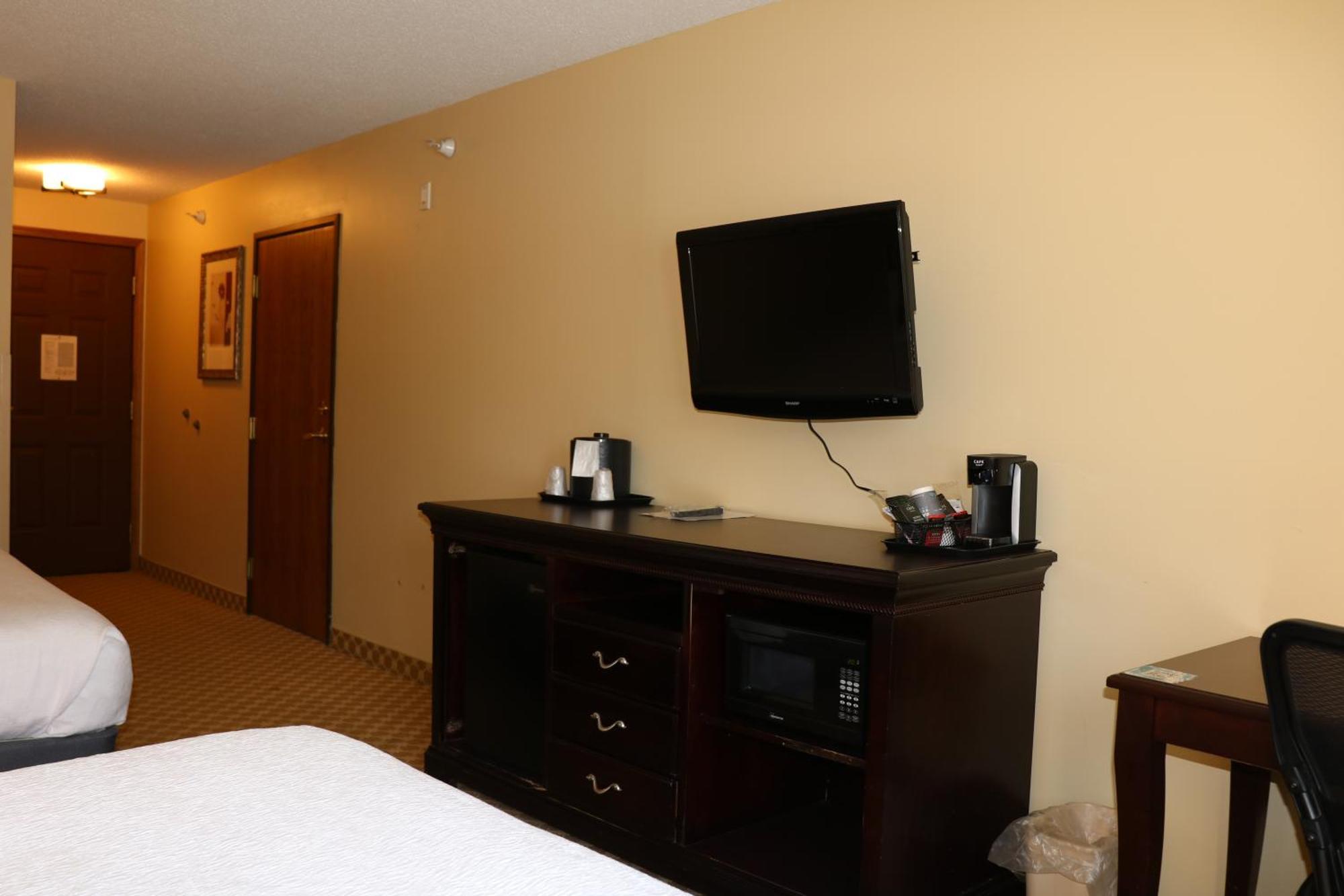 Queen Room with Two Queen Beds - Disability Access