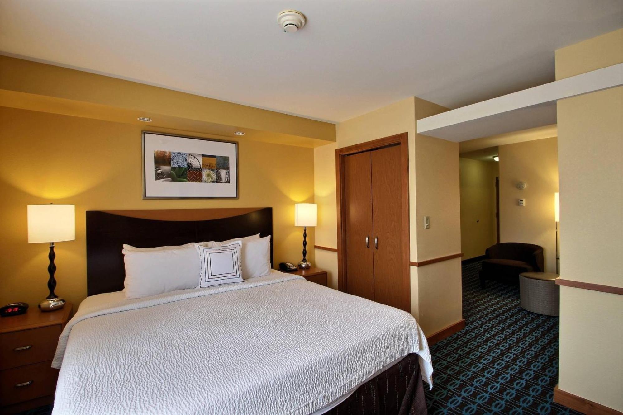 King Suite with Sofa Bed and Adapted Tub - Mobility and Hearing Accessible