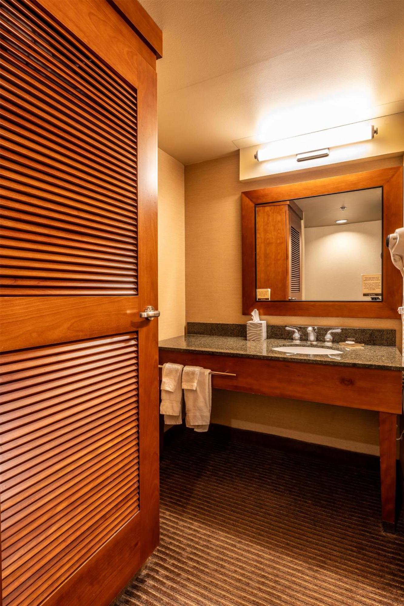 Two-Bedroom King Suite