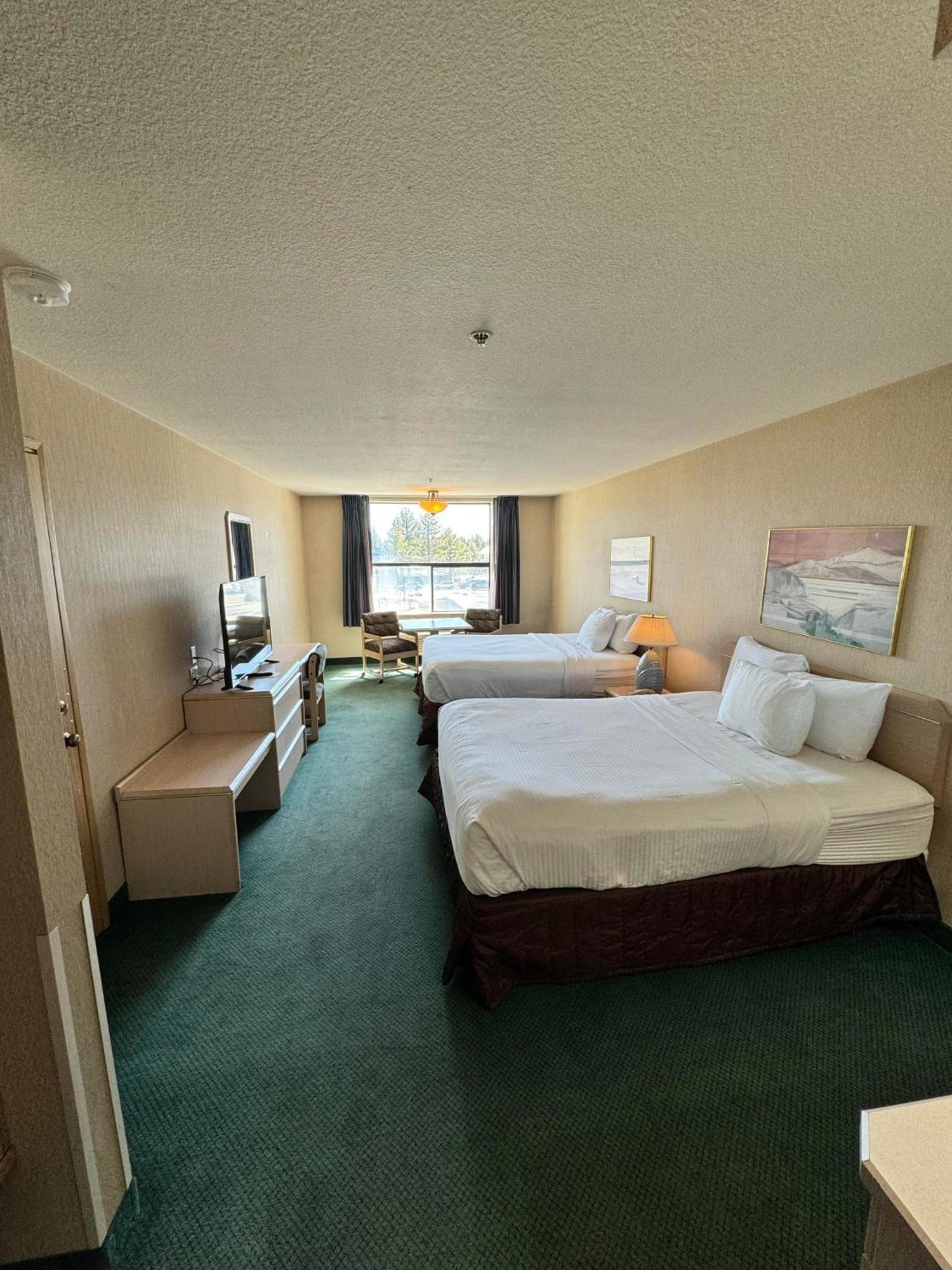 Queen Suite