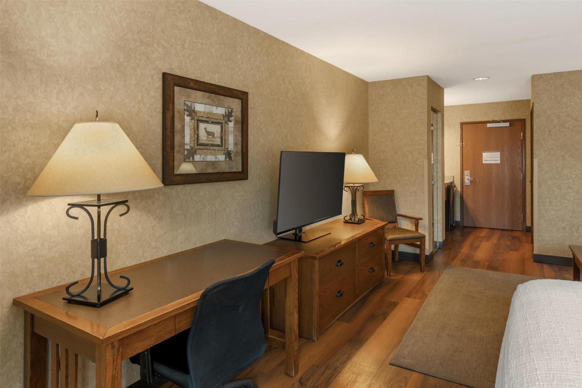 Executive King Room - Non-Smoking