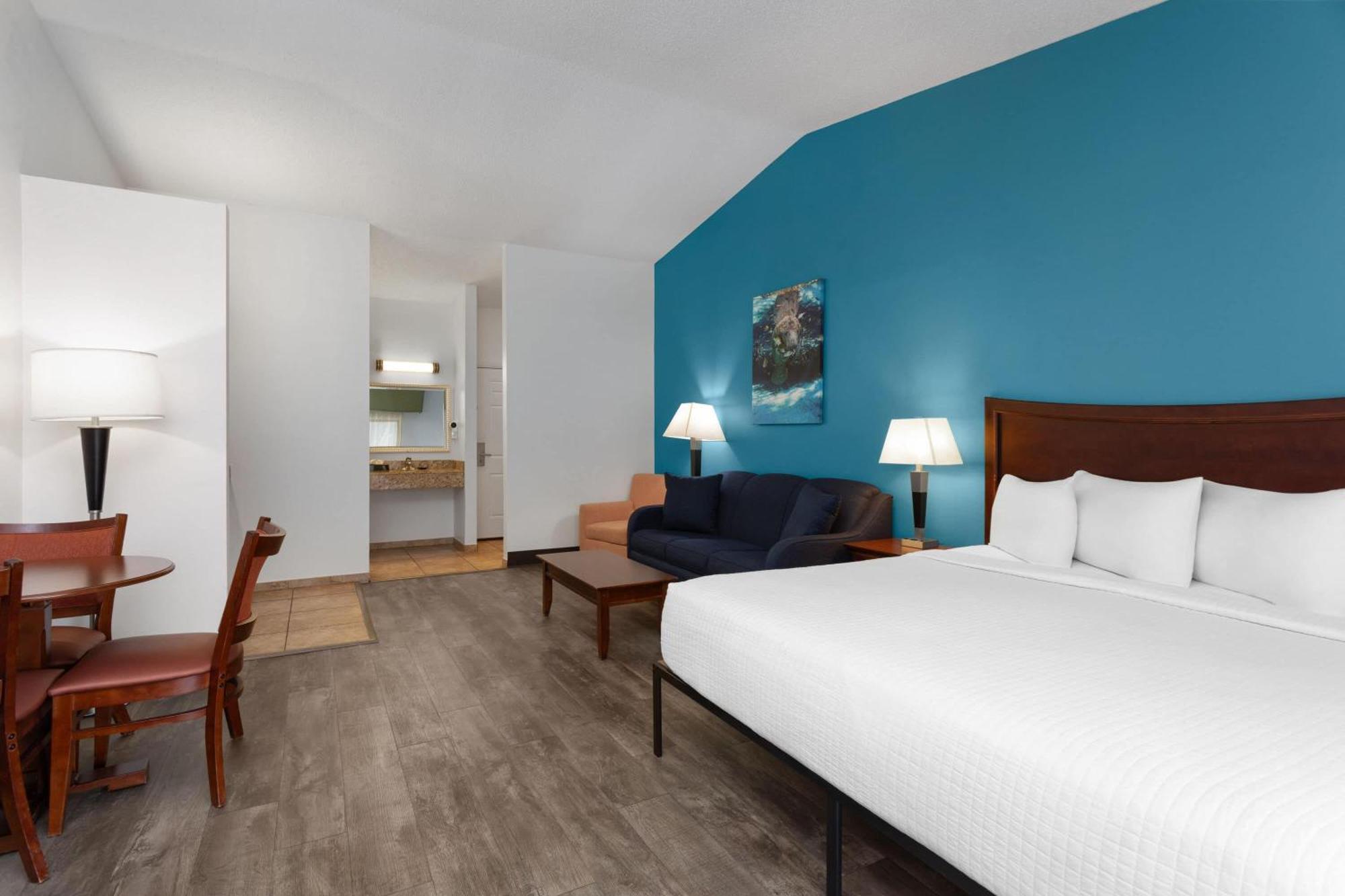 King Studio Suite - Non-Smoking,1742861040:JPEG