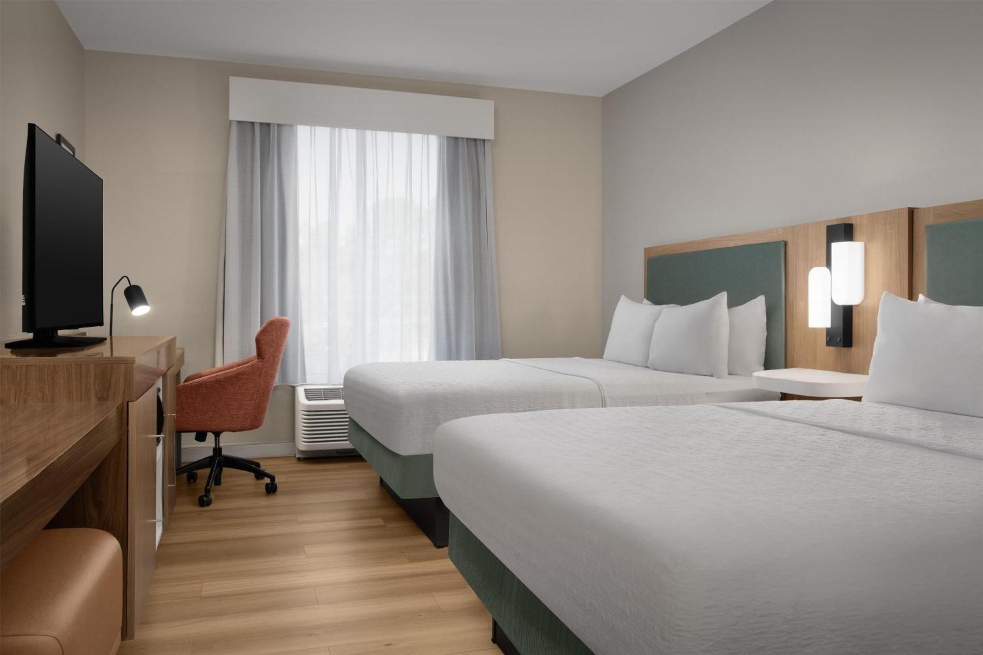 Queen Room with Two Queen Beds (4 Adults)