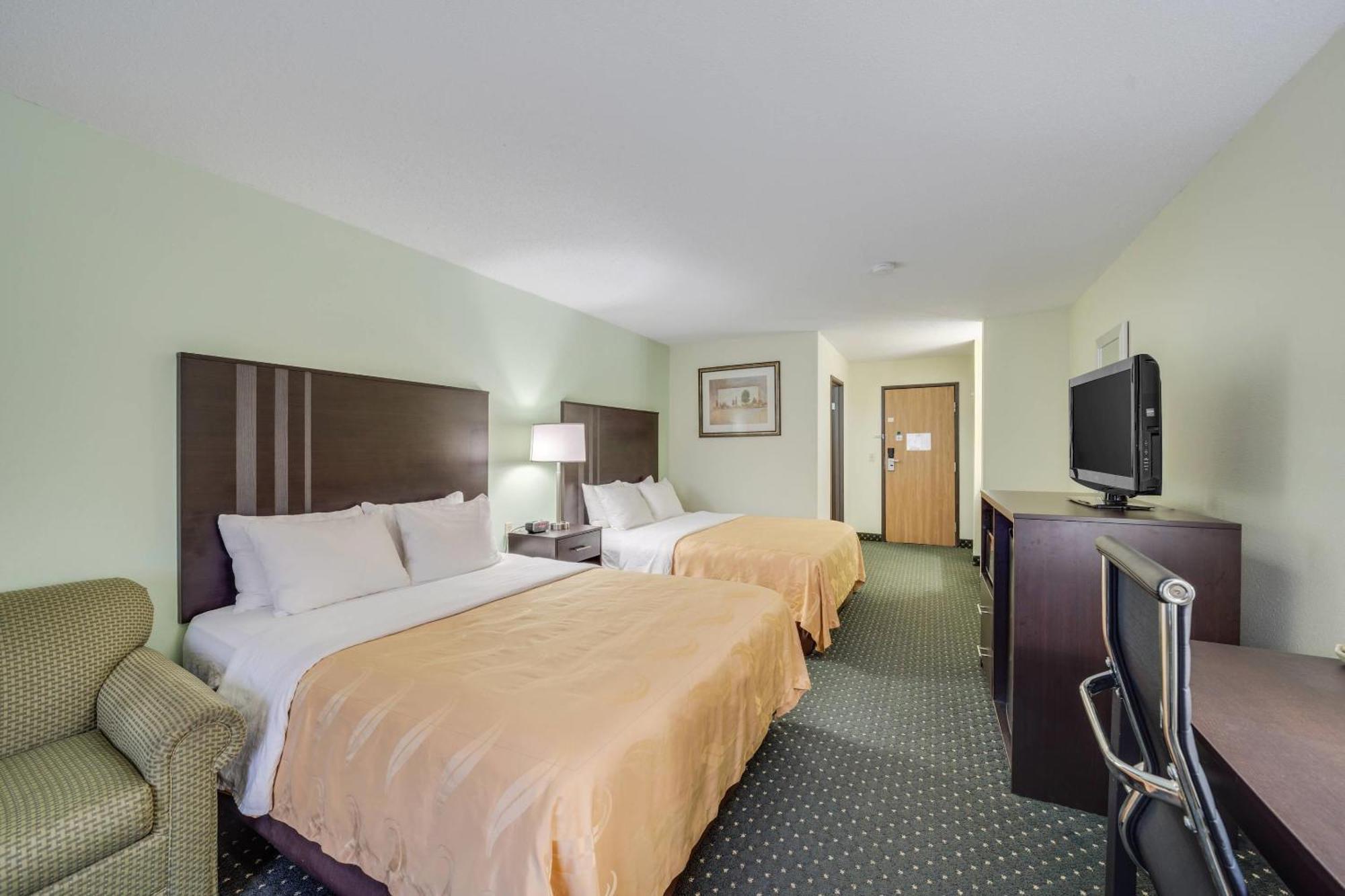 Queen Room with Two Queen Beds - Non-Smoking
