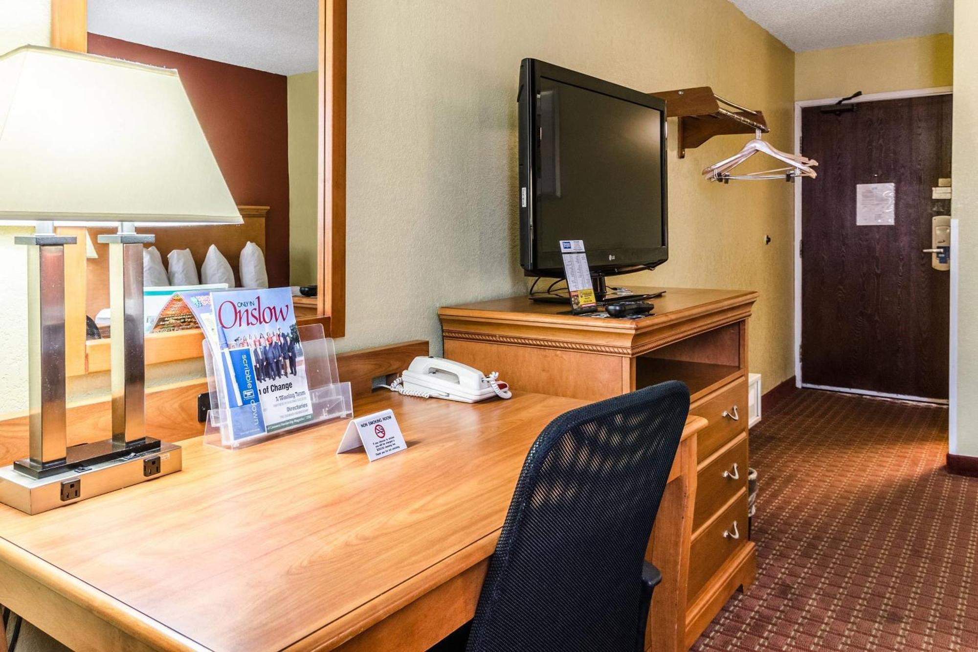 Queen Suite with Two Queen Beds
