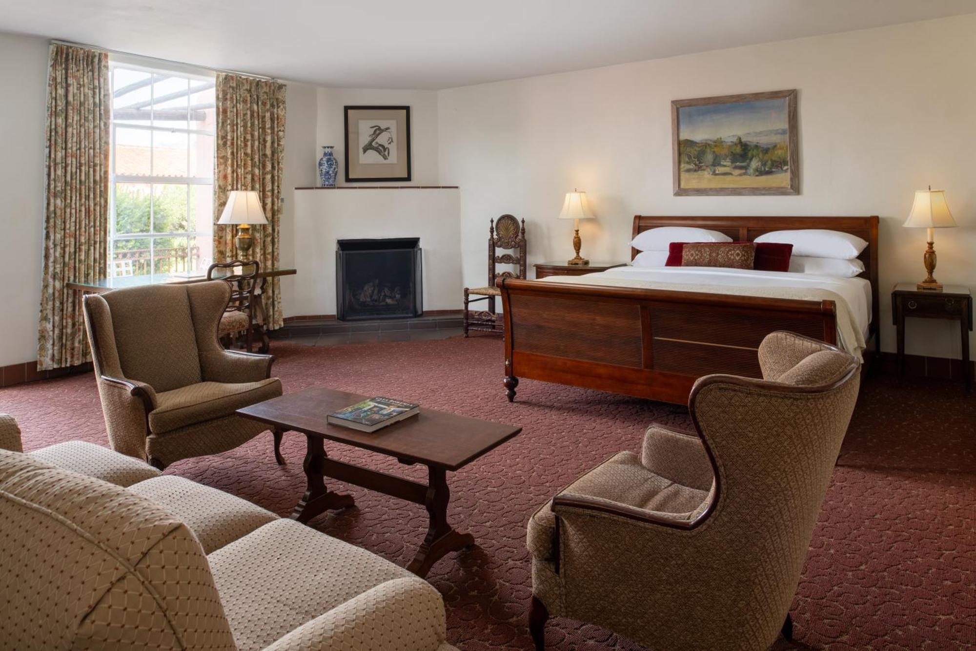 Deluxe King Room,1746902449:JPEG