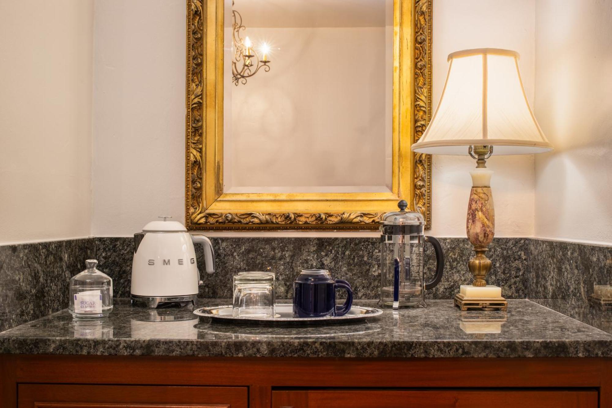 Standard King Room,1746902474:JPEG