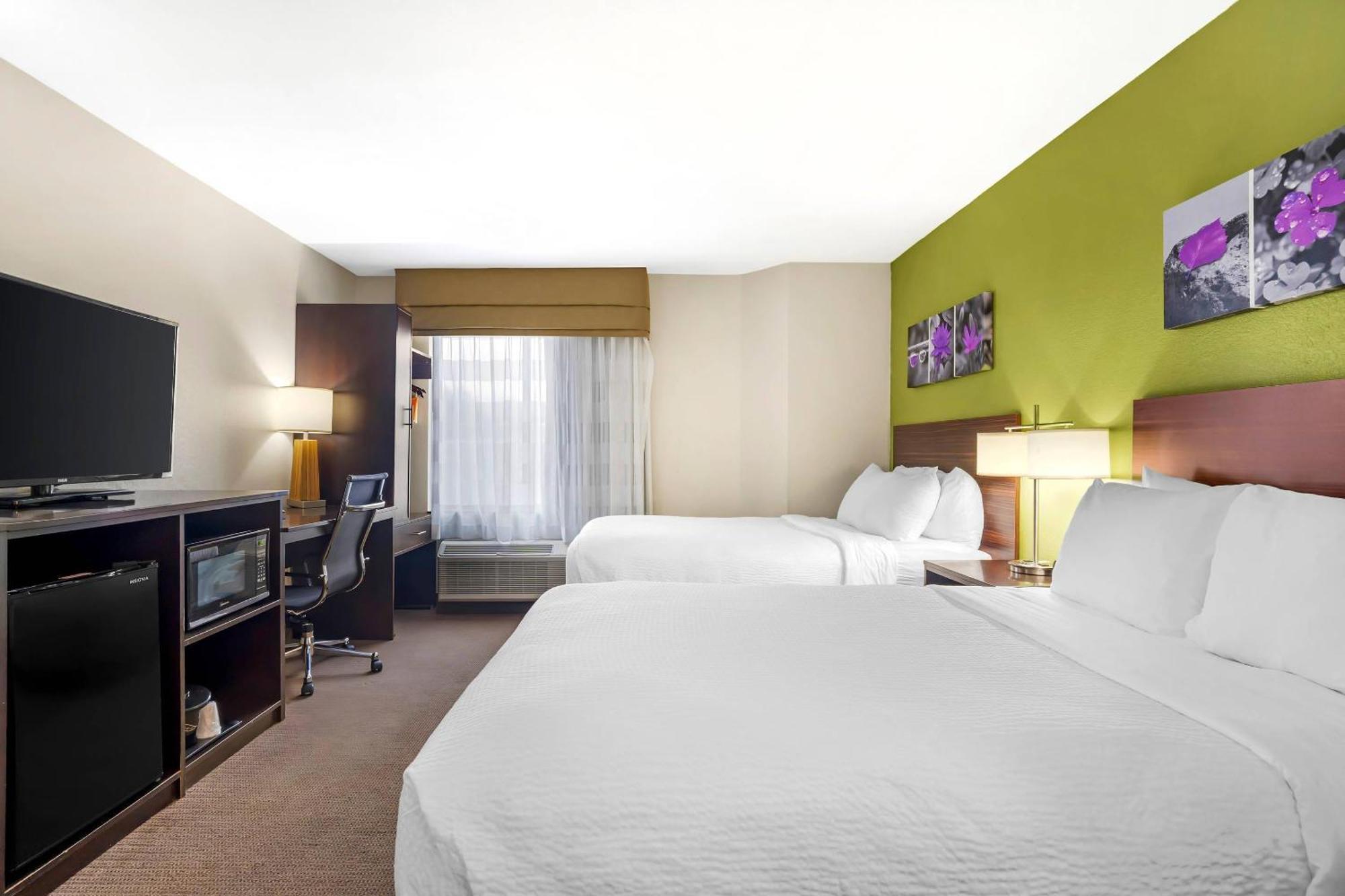 Double Room with Two Double Beds - Non-Smoking