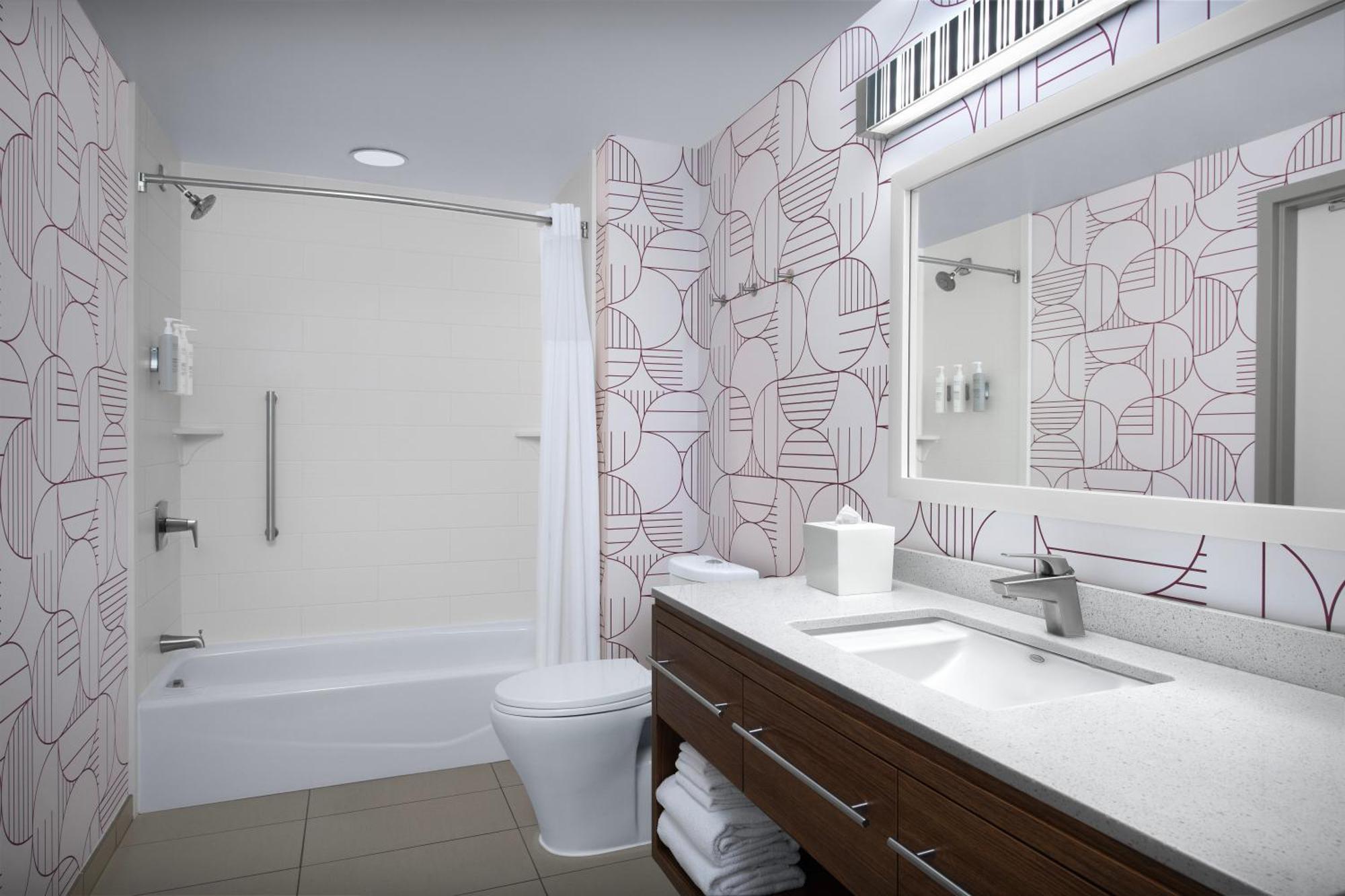 One-Bedroom King Suite - Non-Smoking