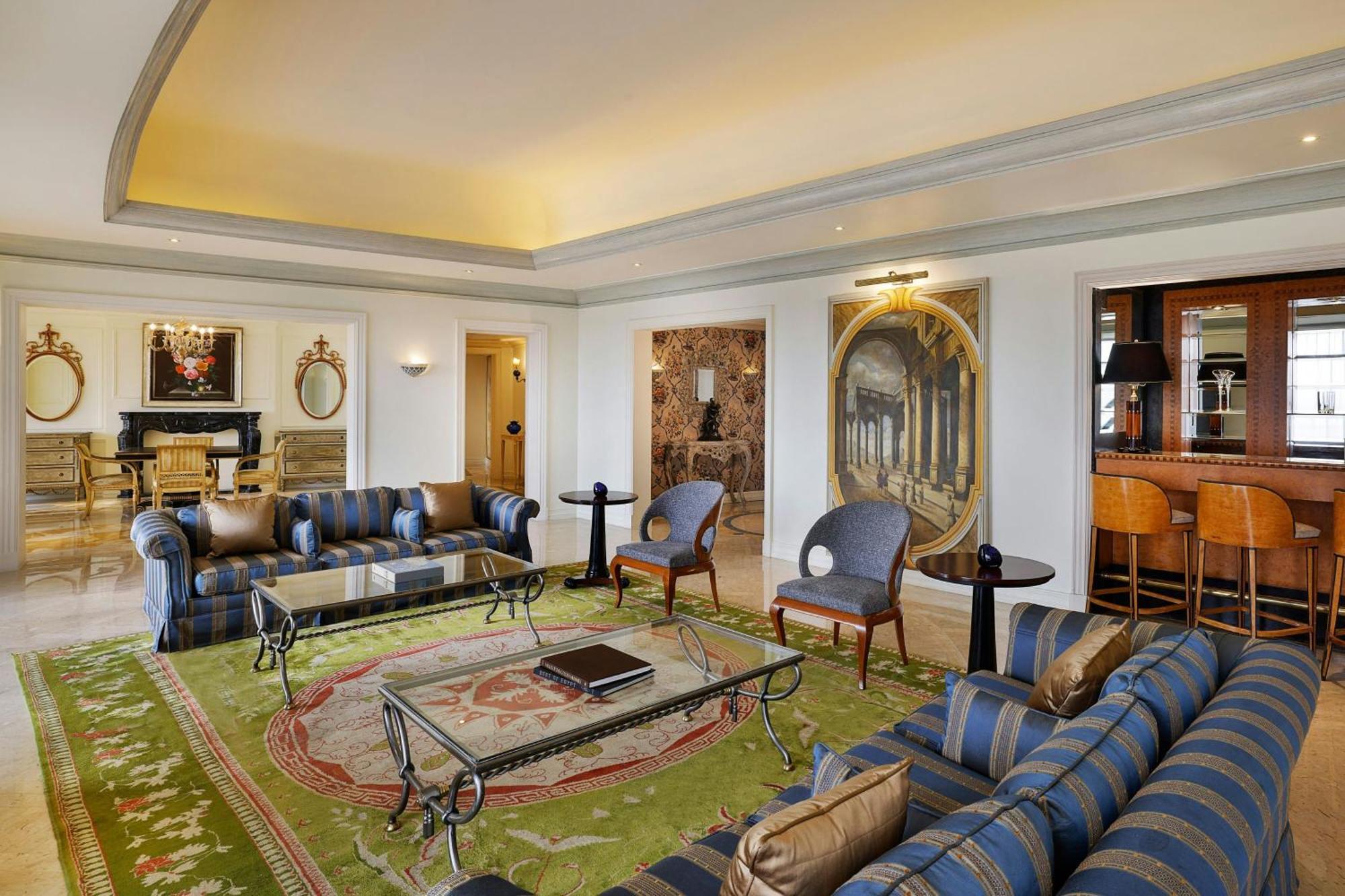 Royal Suite