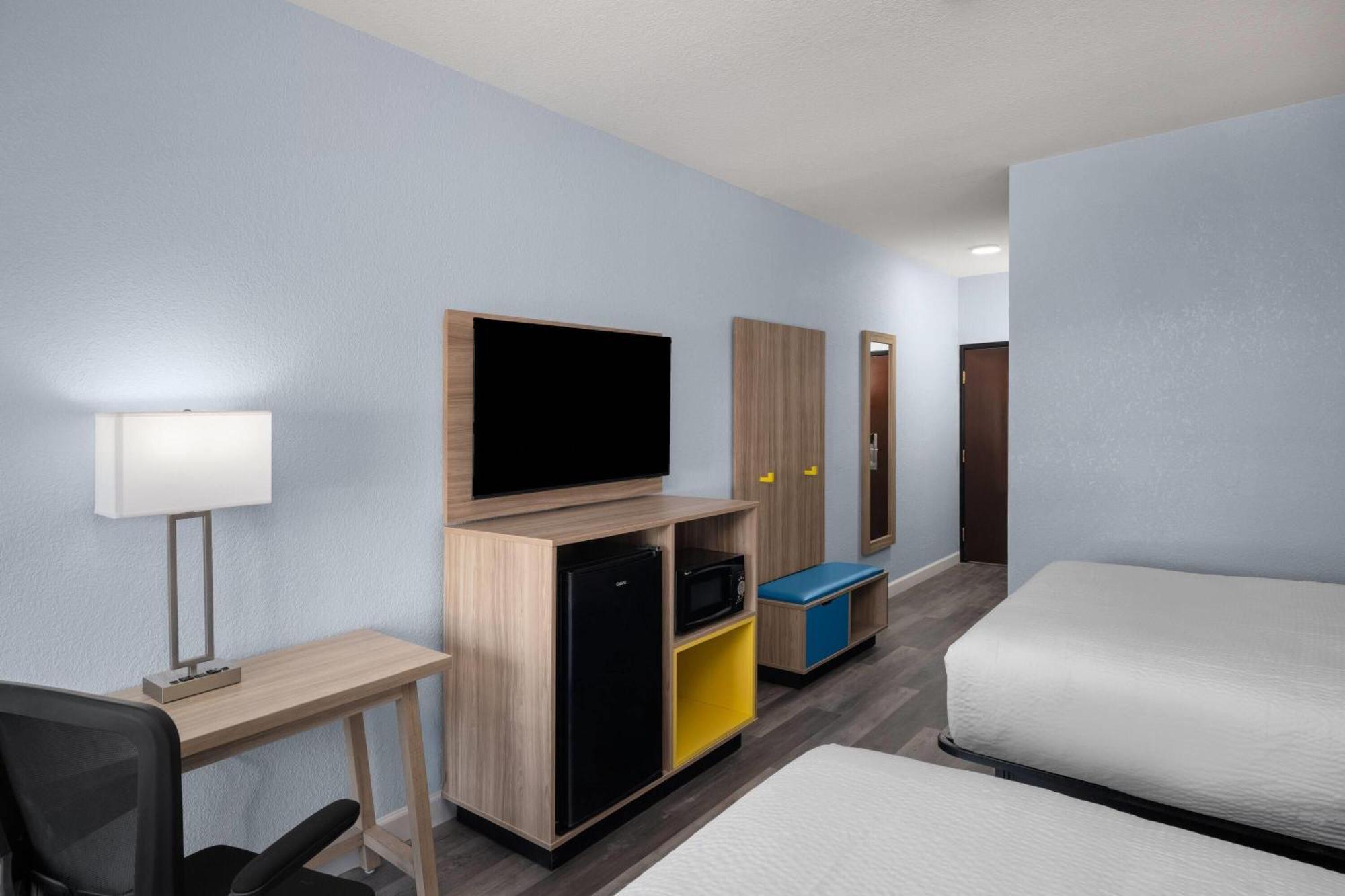 Queen Room with Two Queen Beds, Mobility Access and Roll-In shower, Non-Smoking