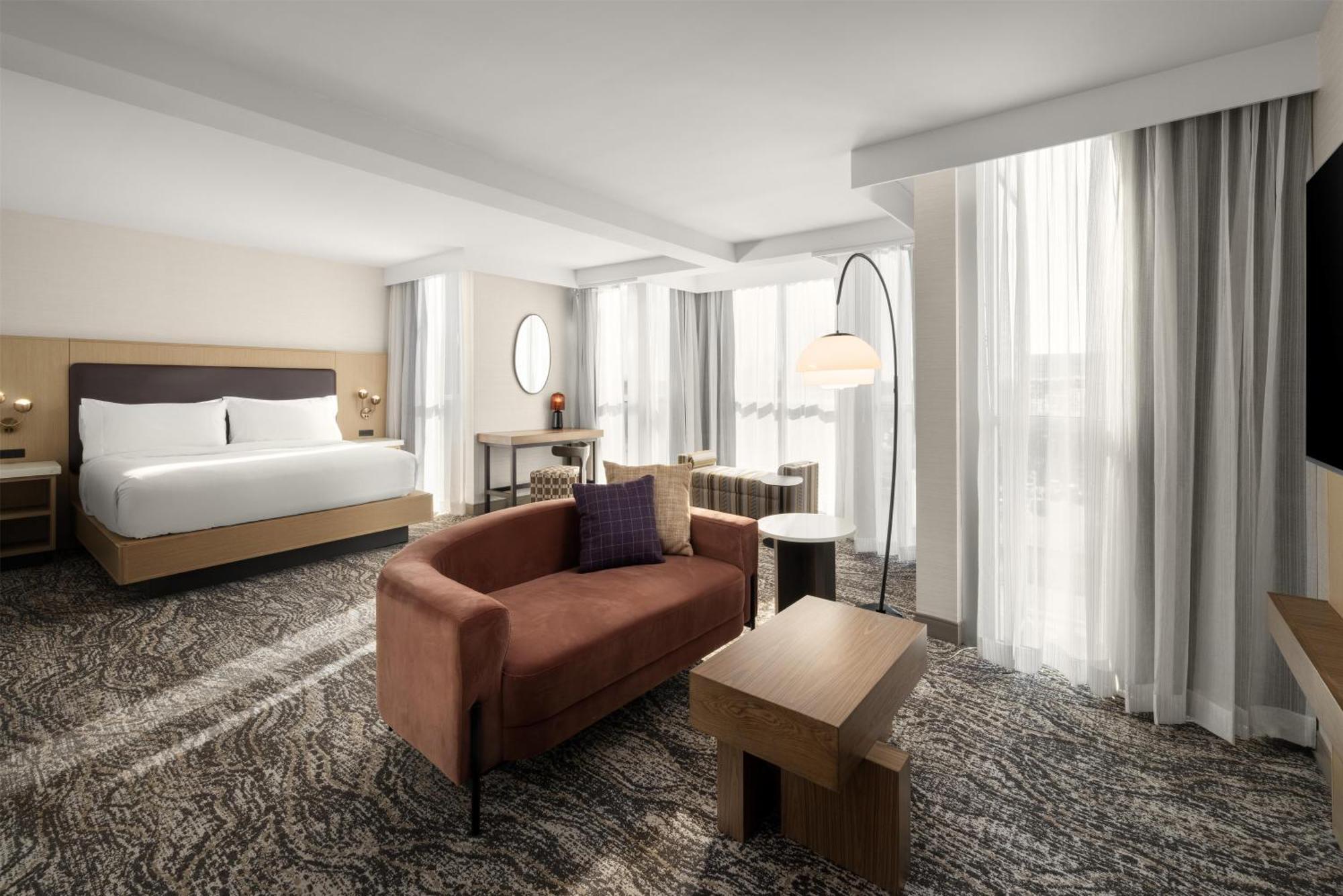 King Suite,1756512253:JPEG