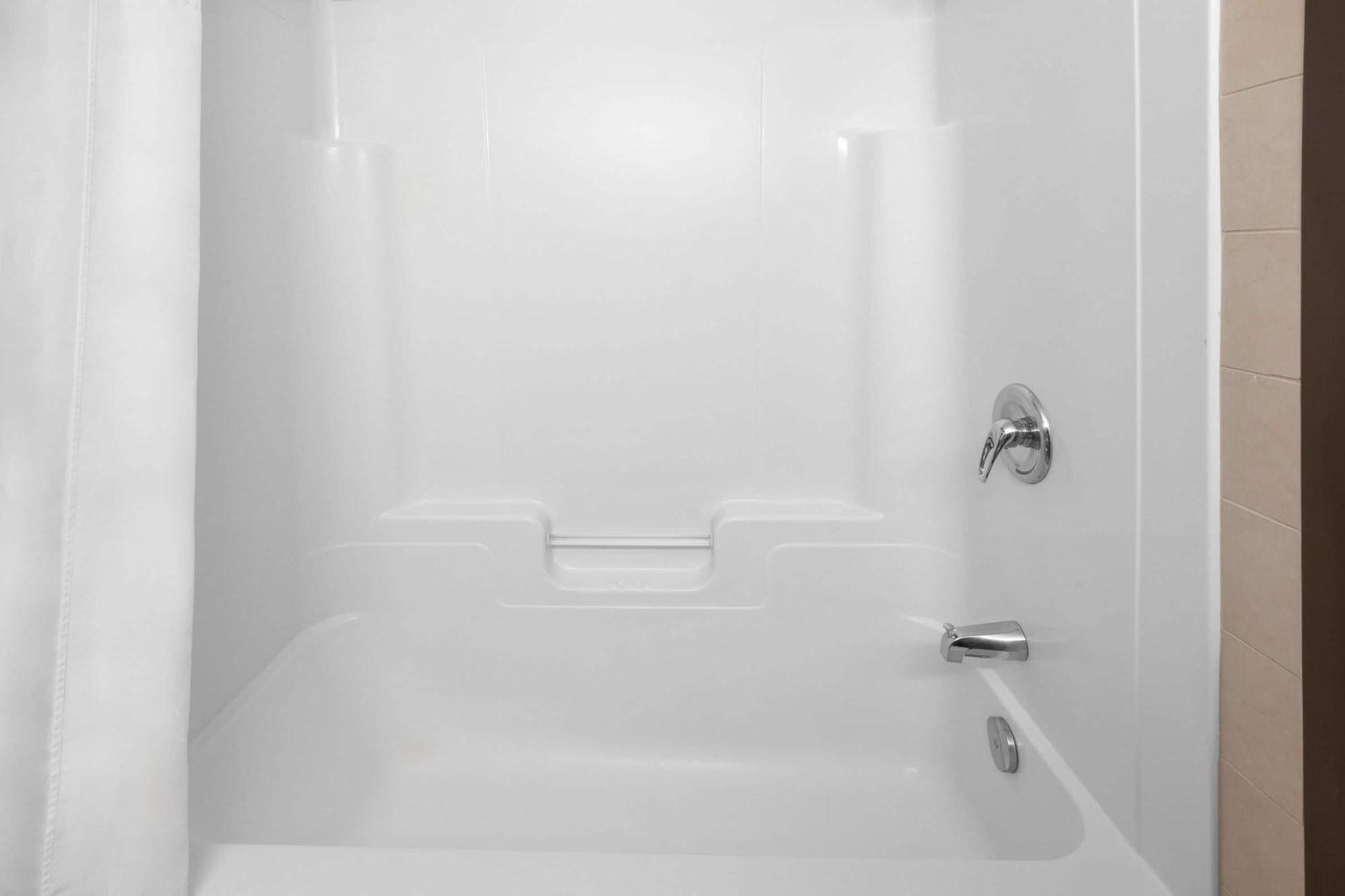 Superior Three Queen Beds Room - Non-Smoking,1756512982:JPEG