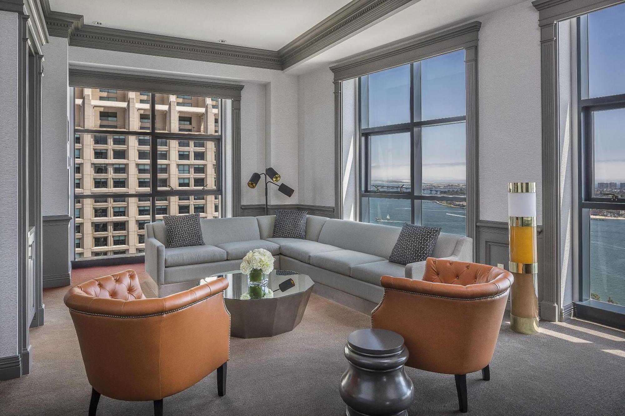 Penthouse Suite,1756517156:JPEG