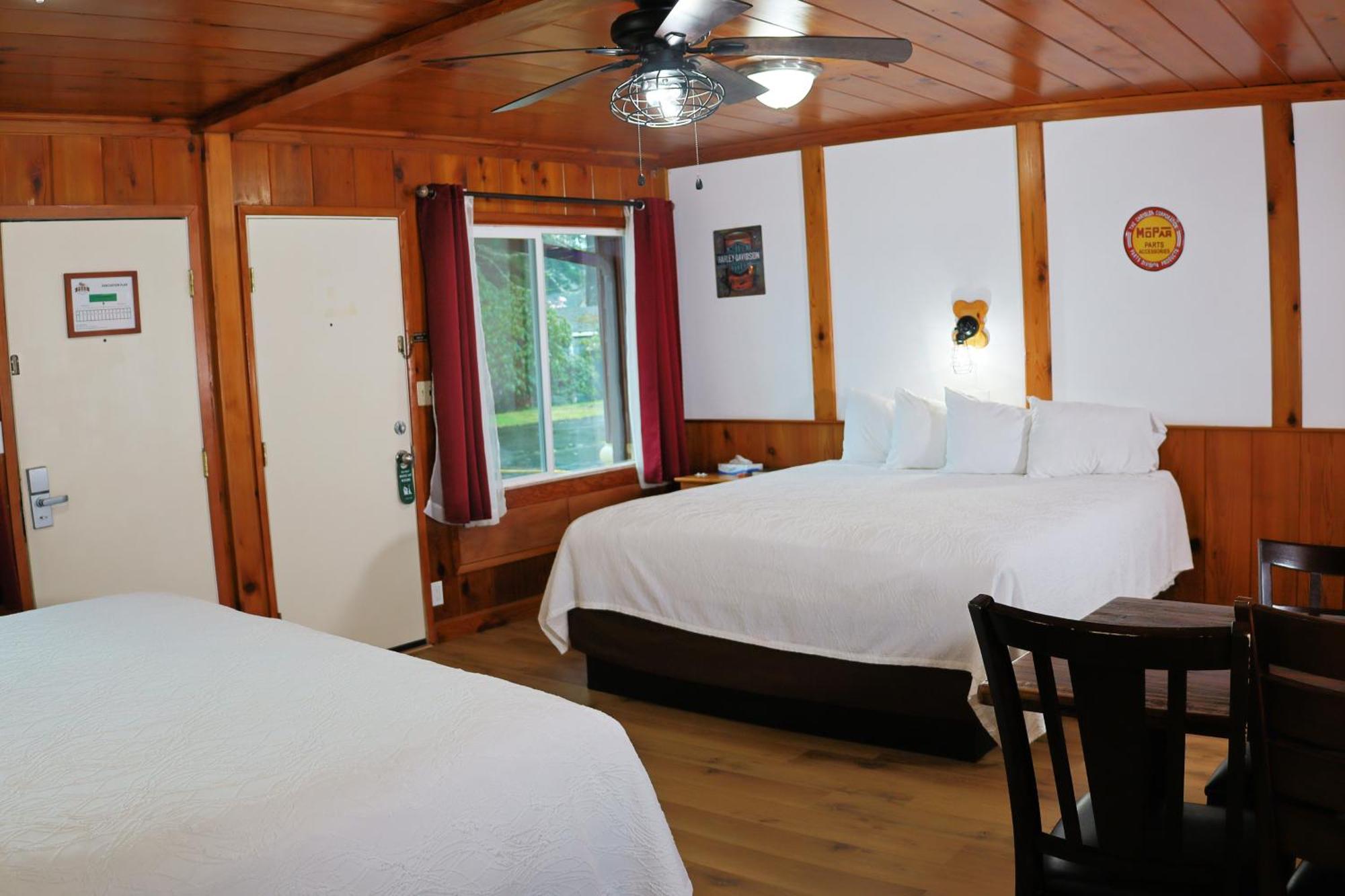 King Quadruple Room - Motel