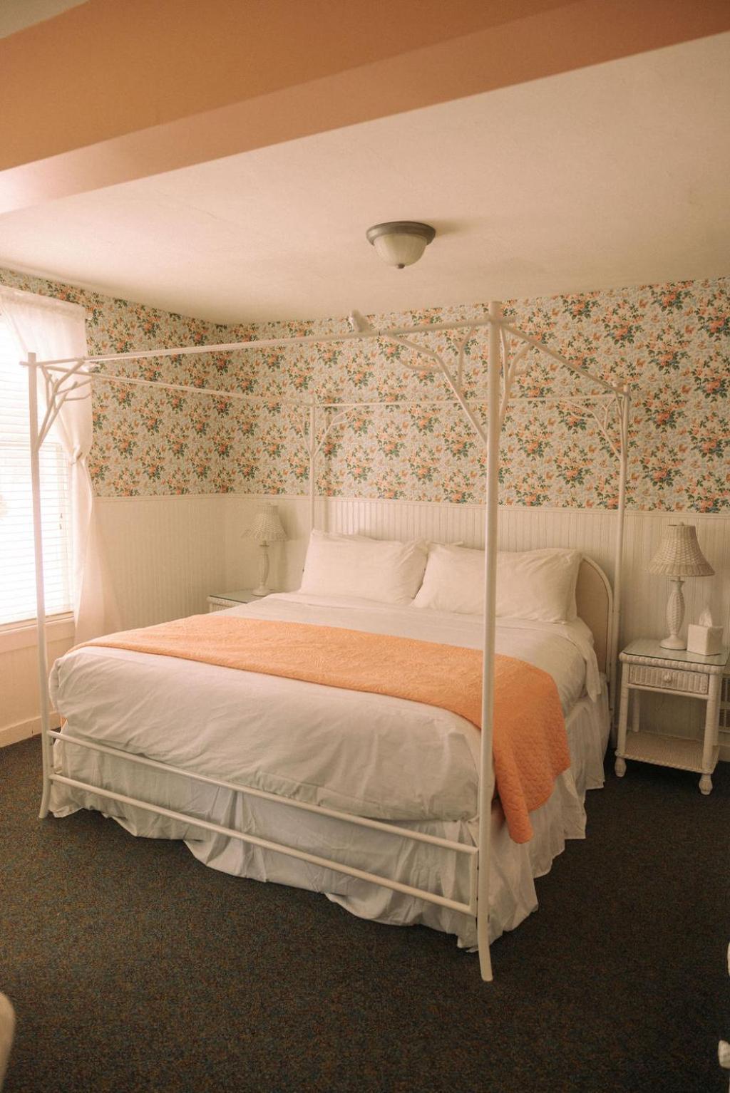 King Suite,1756556073:JPEG