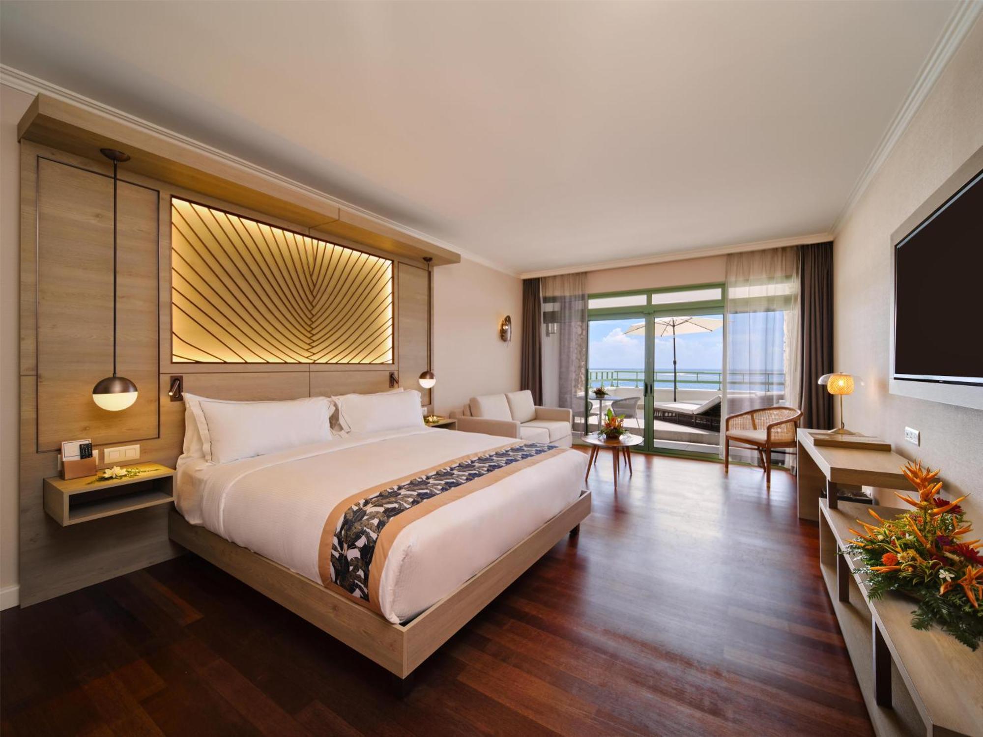 King Room with Grand Balcony