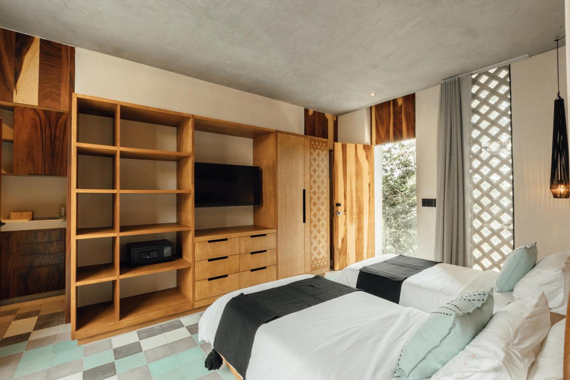 Twin Room with Balcony