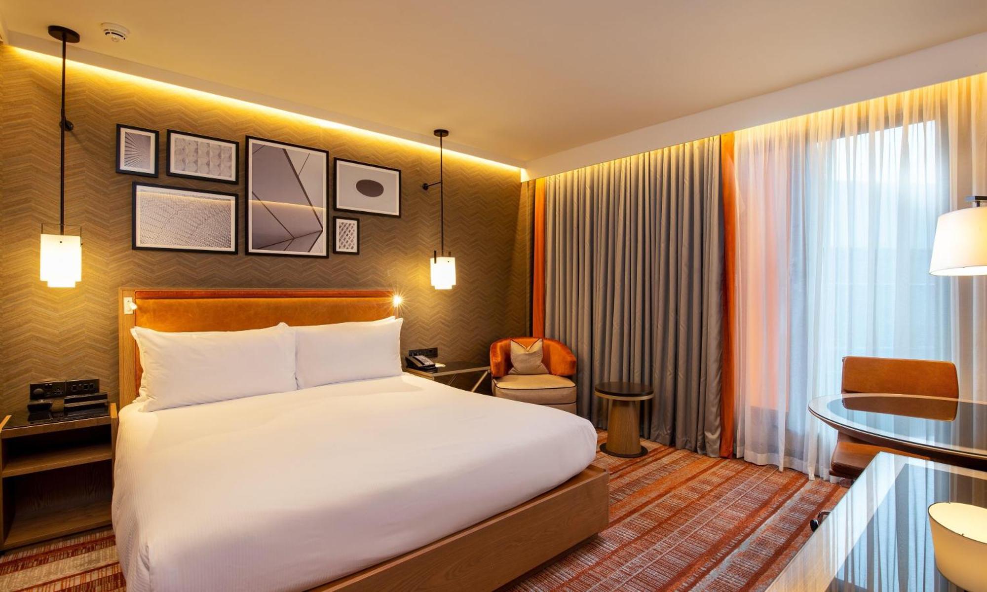 Deluxe King Room,1758262864:JPEG