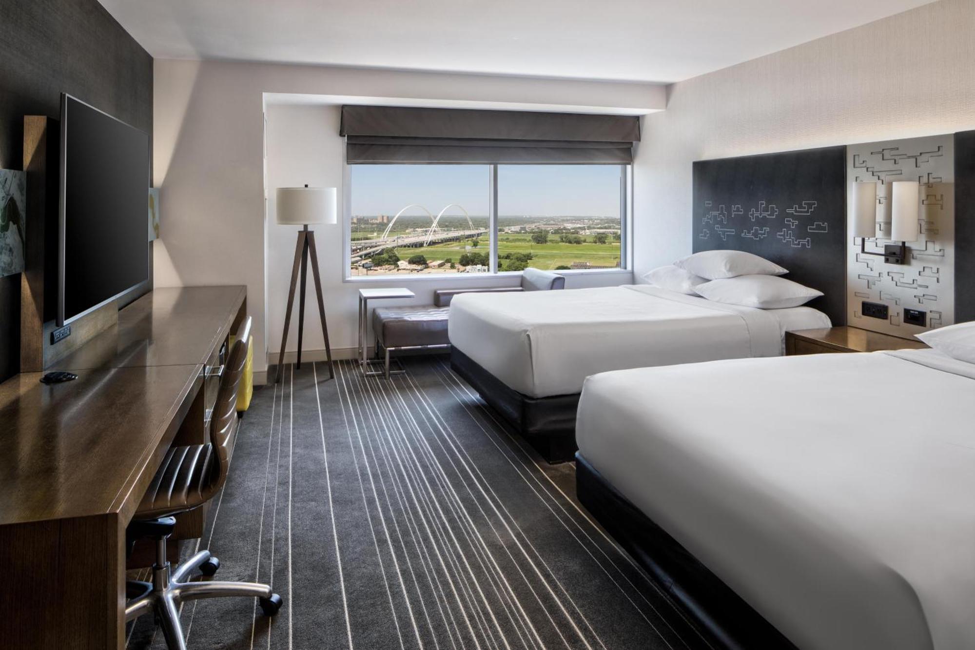 Queen Room with Two Queen Beds,1758301504:JPEG