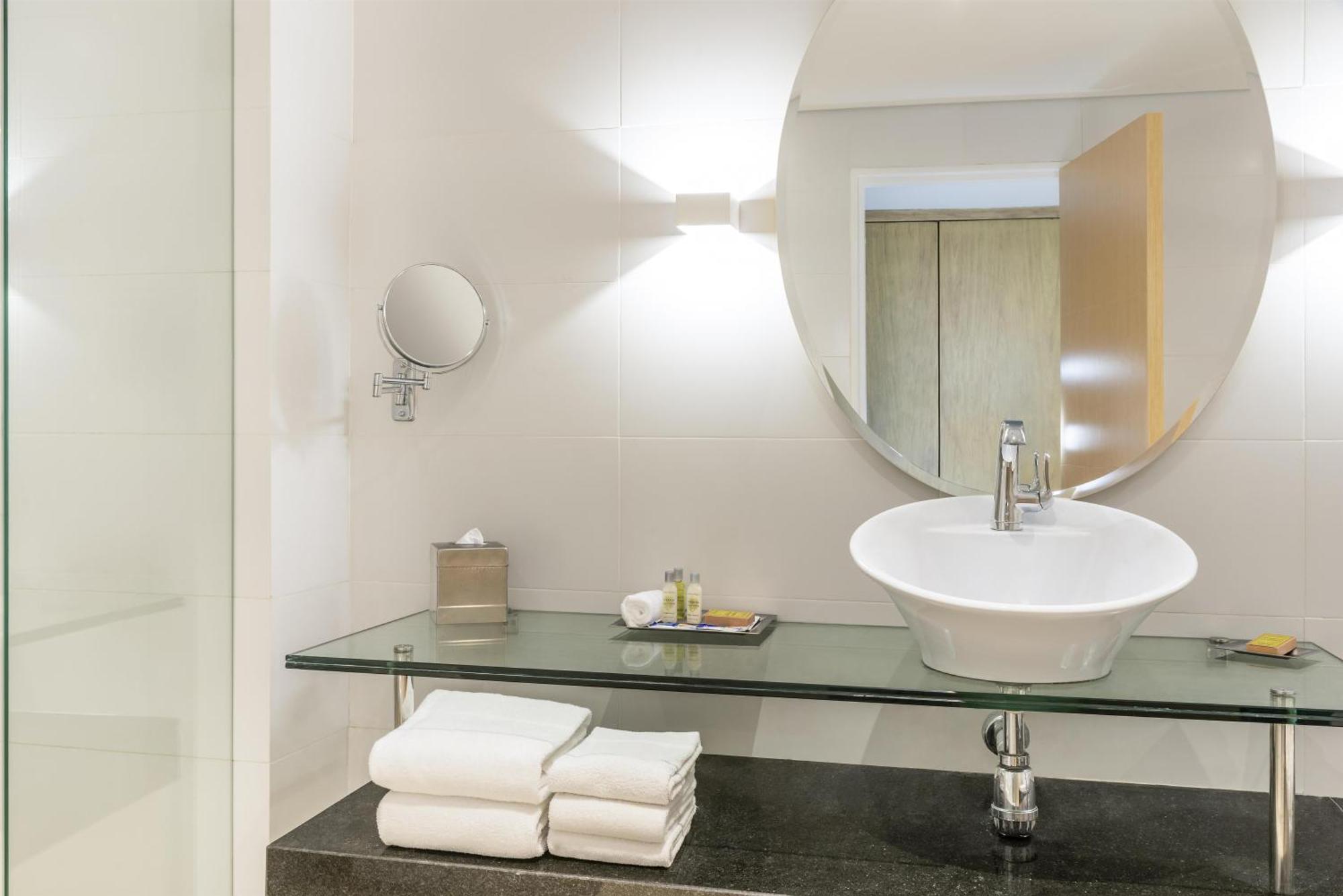 Executive Queen Room with City View,1758320349:JPEG